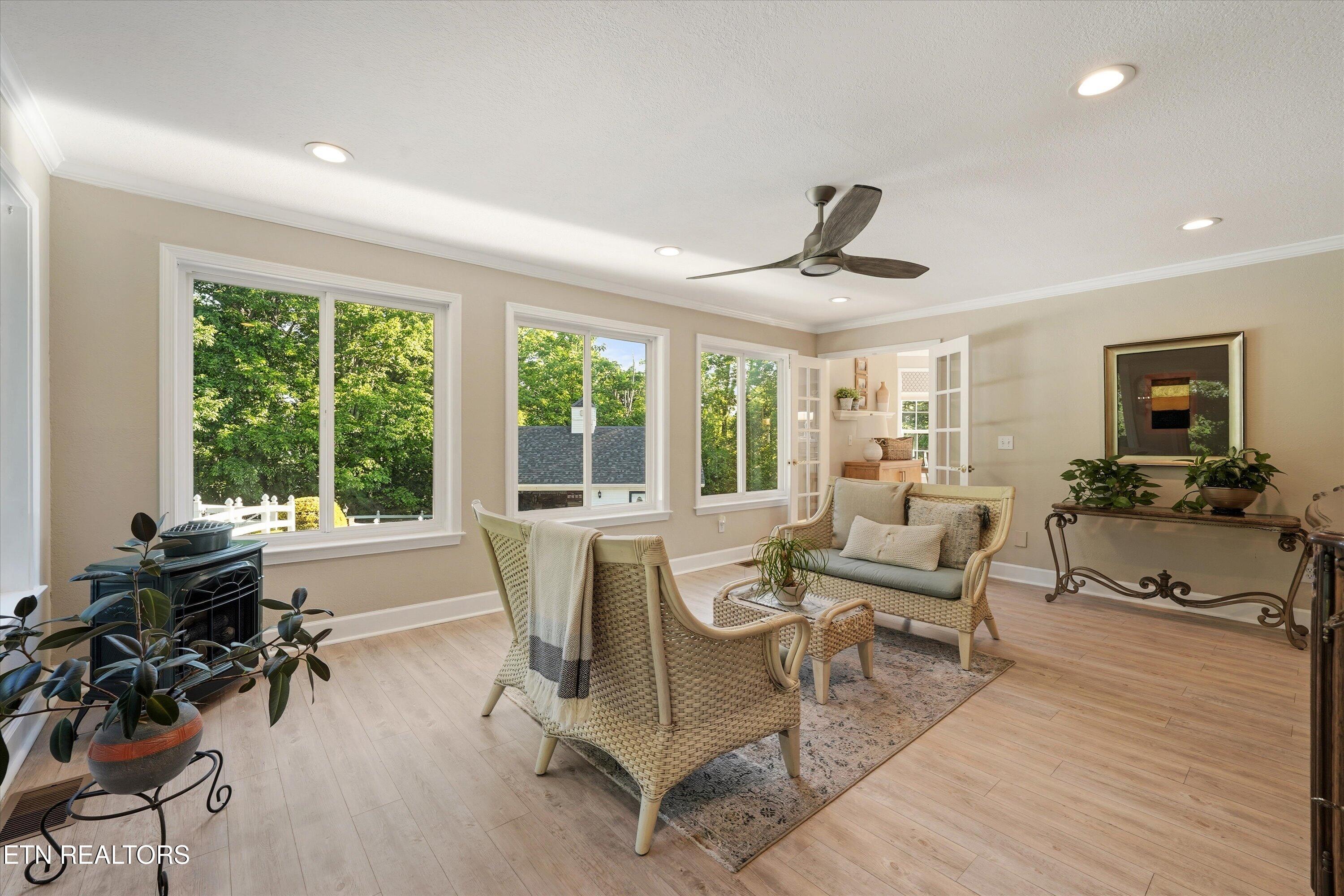 619 Emerald Avenue Kodak TN 37764