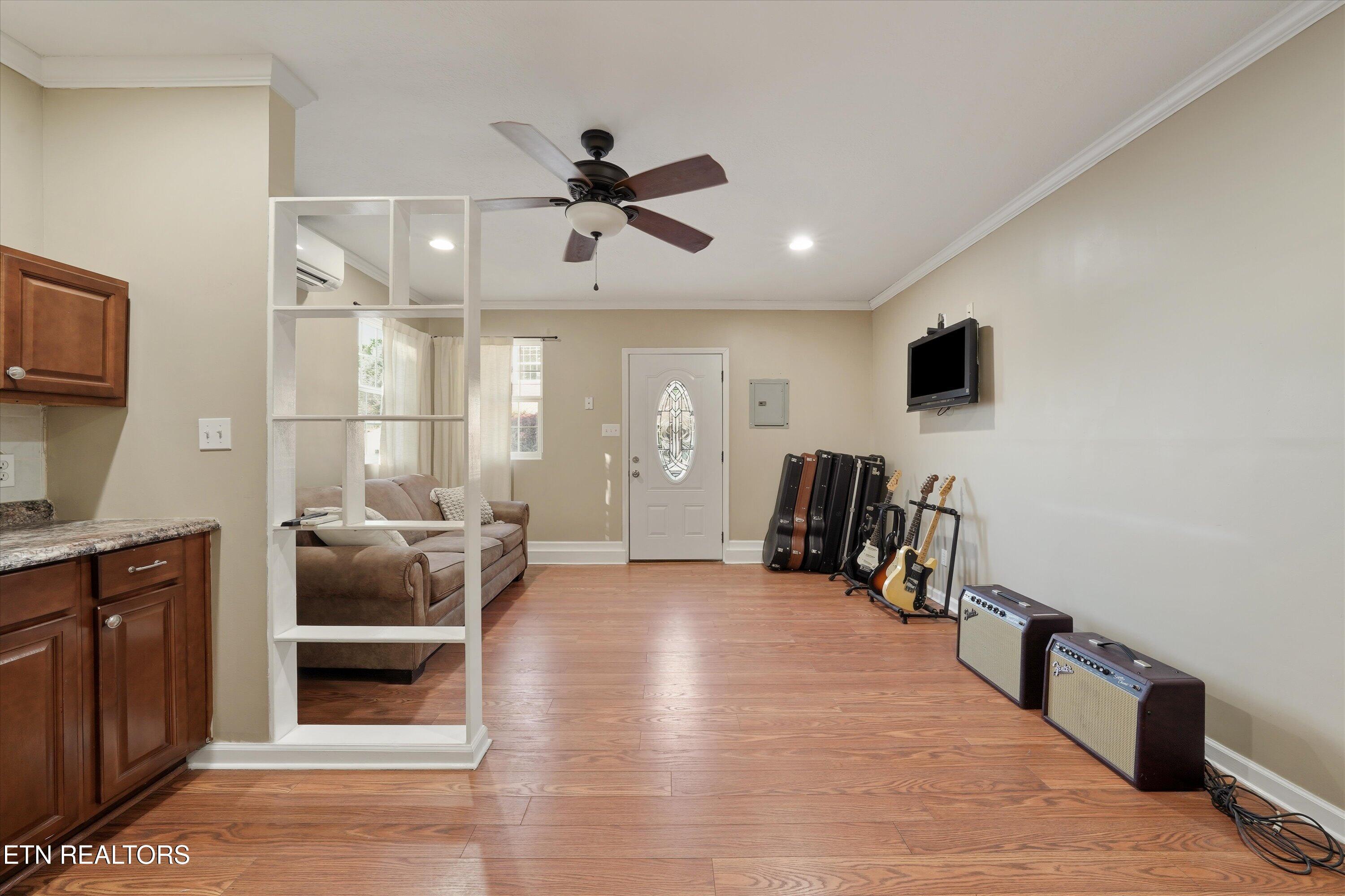 619 Emerald Avenue Kodak TN 37764