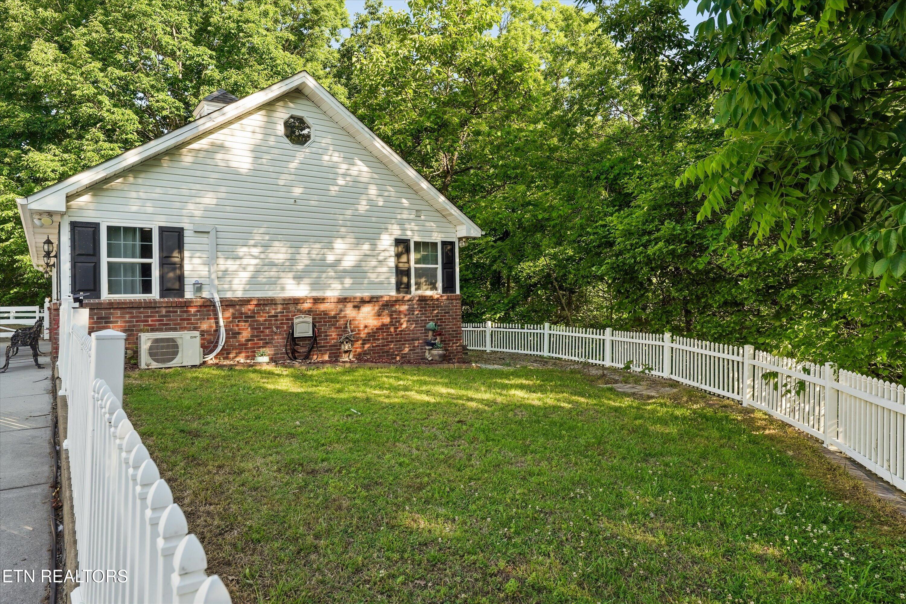619 Emerald Avenue Kodak TN 37764