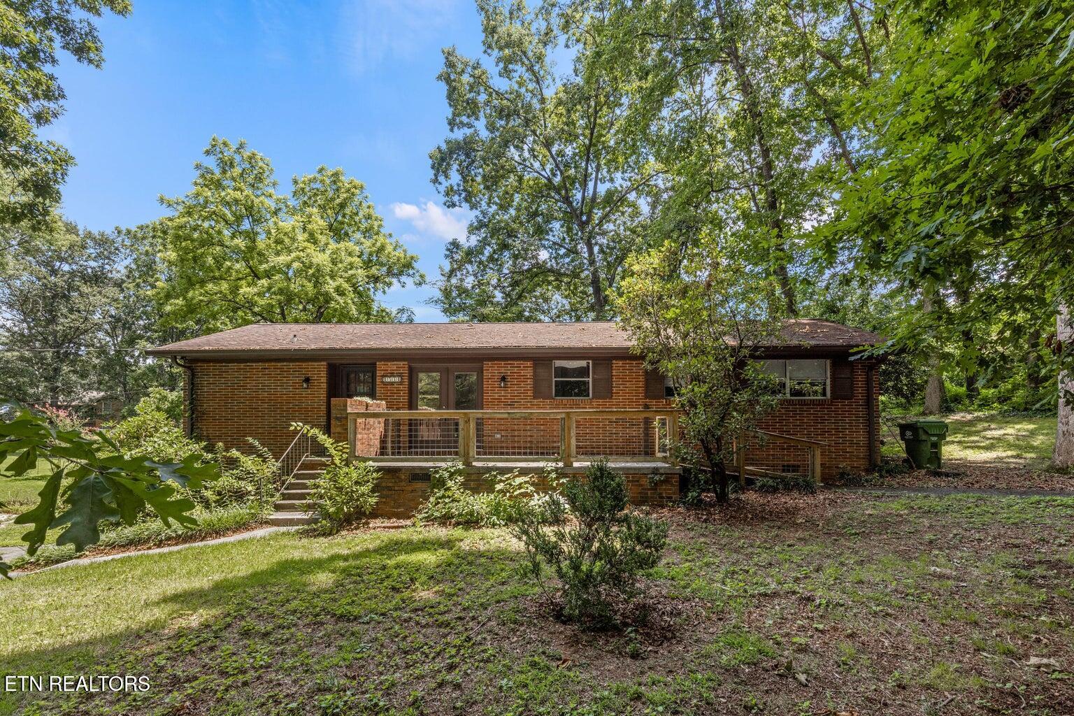 1534 Mcilvaine Drive Maryville TN 37803