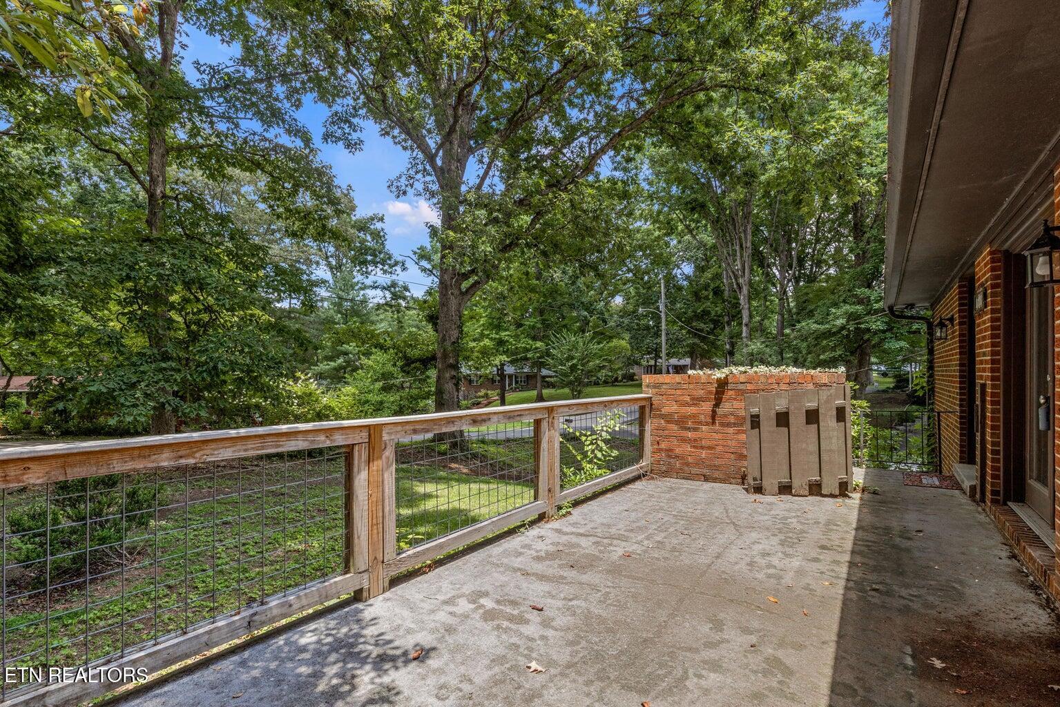 1534 Mcilvaine Drive Maryville TN 37803