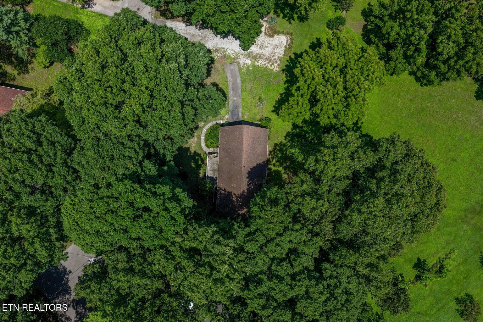 1534 Mcilvaine Drive Maryville TN 37803