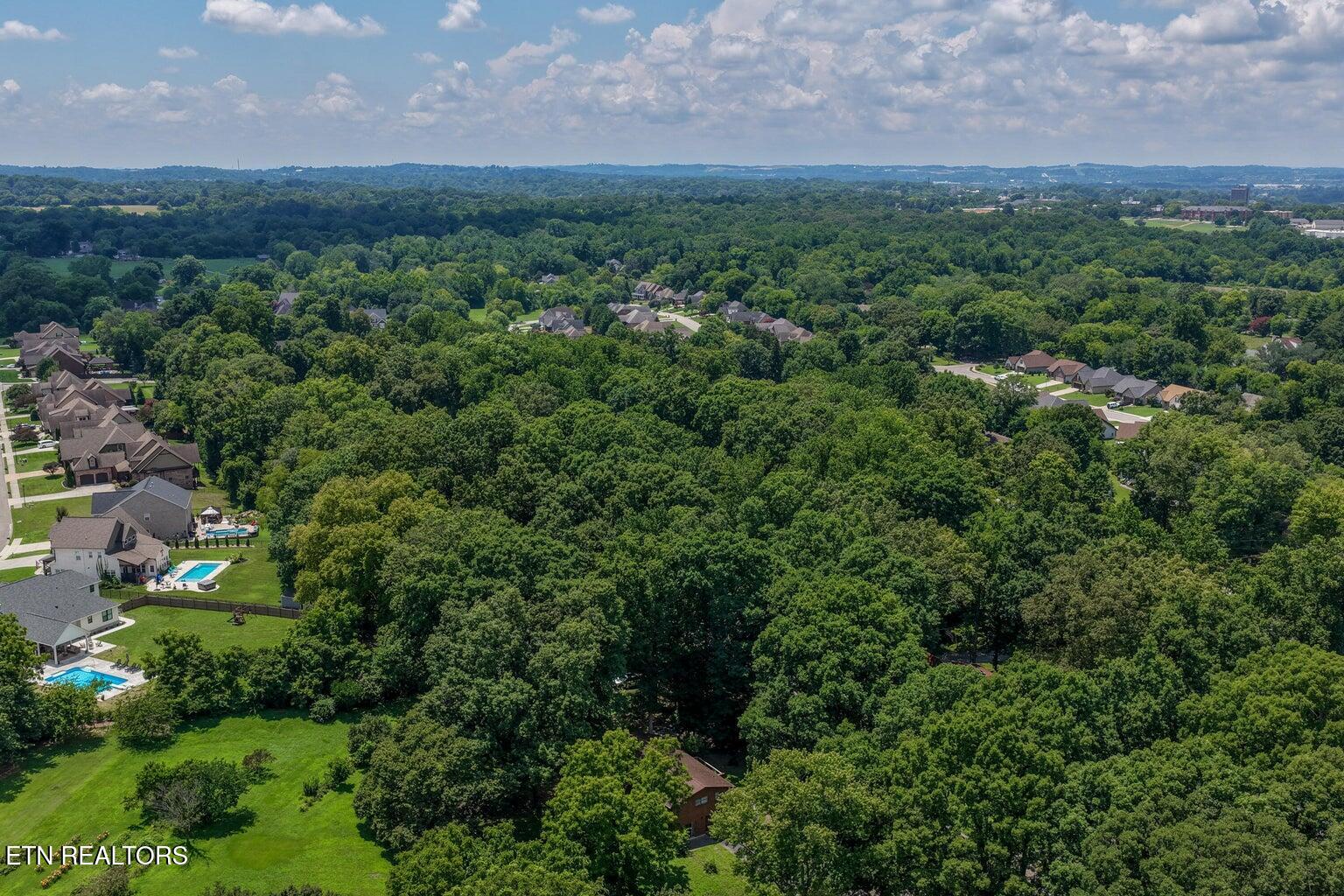 1534 Mcilvaine Drive Maryville TN 37803