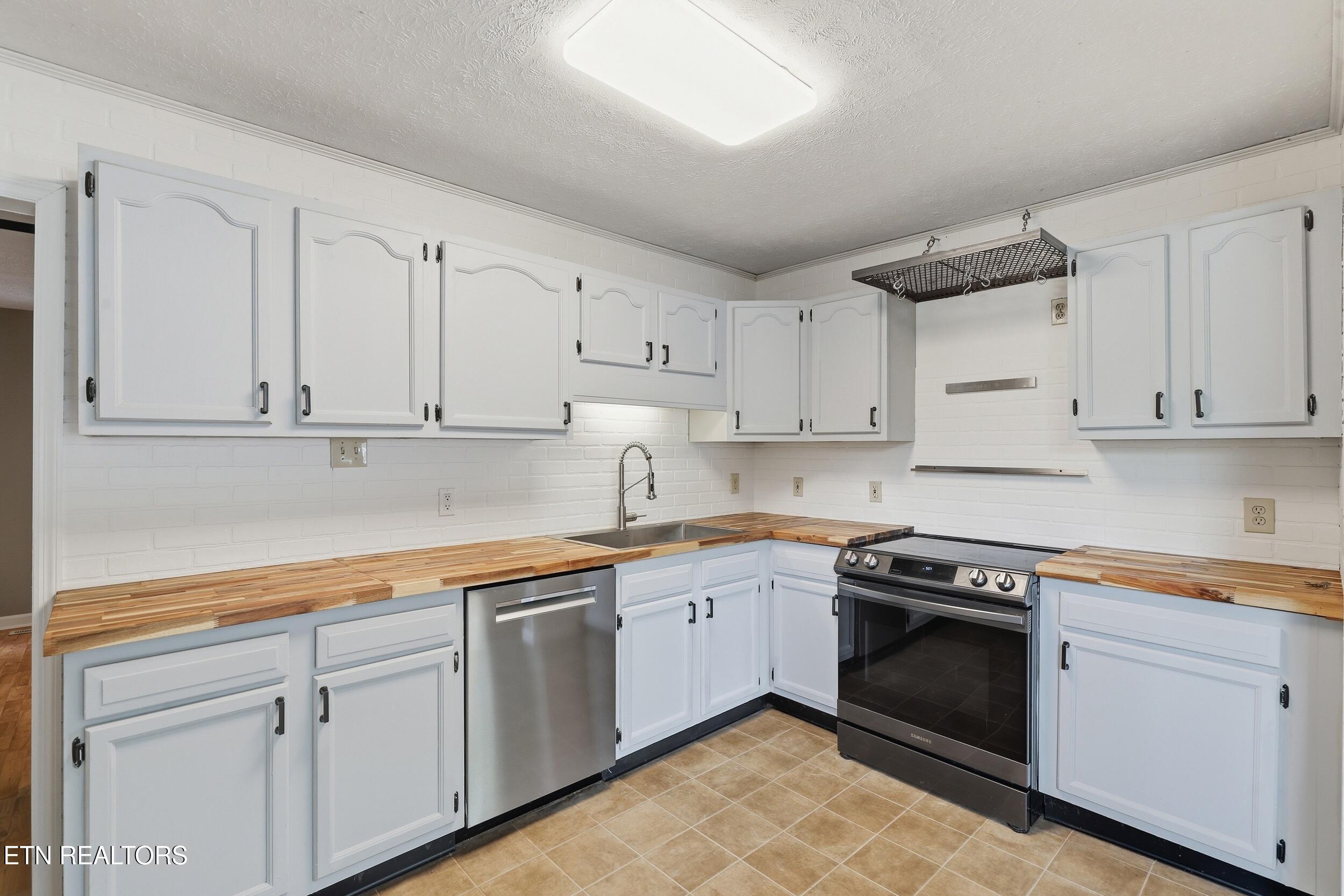 310 E Moody Avenue Knoxville TN 37920