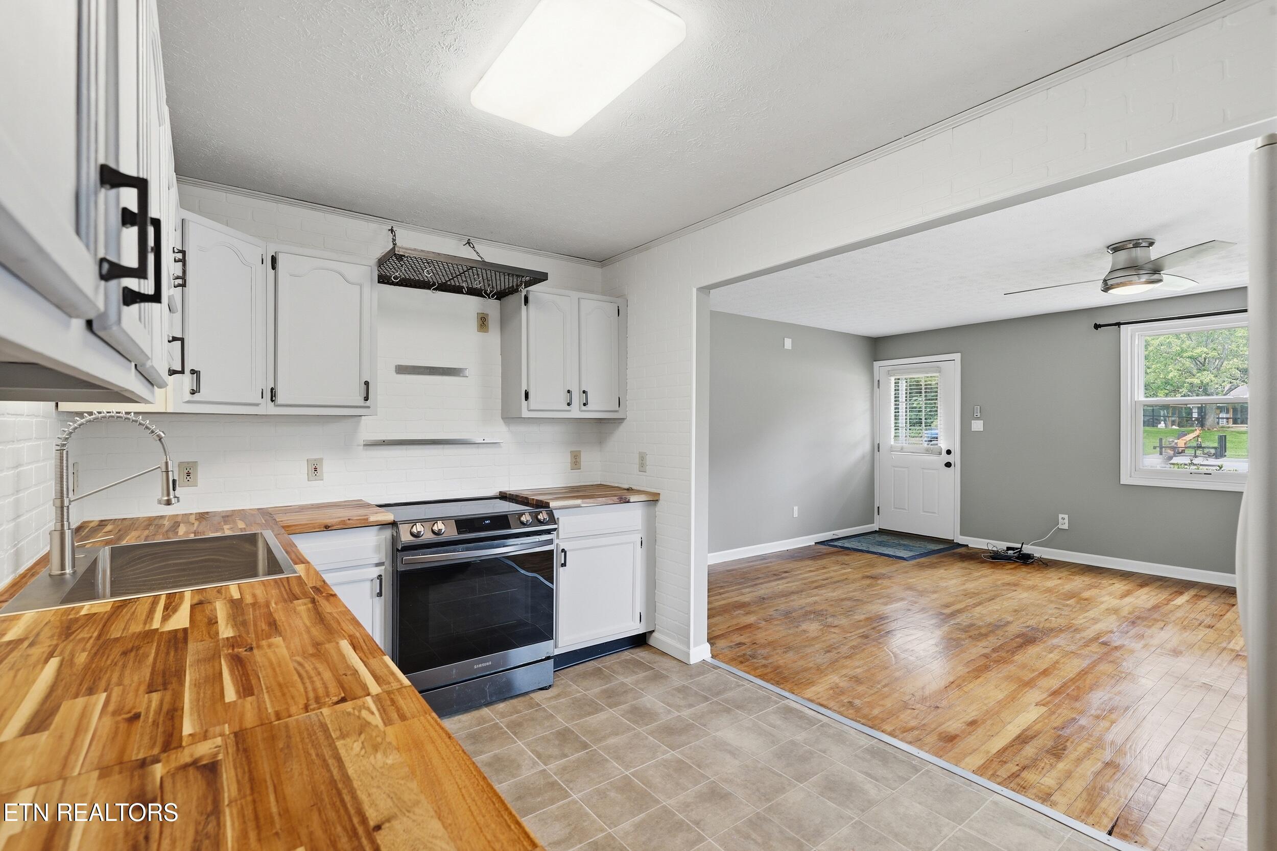 310 E Moody Avenue Knoxville TN 37920