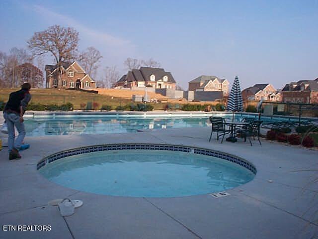 79 Royal Troon Circle Oak Ridge TN 37830