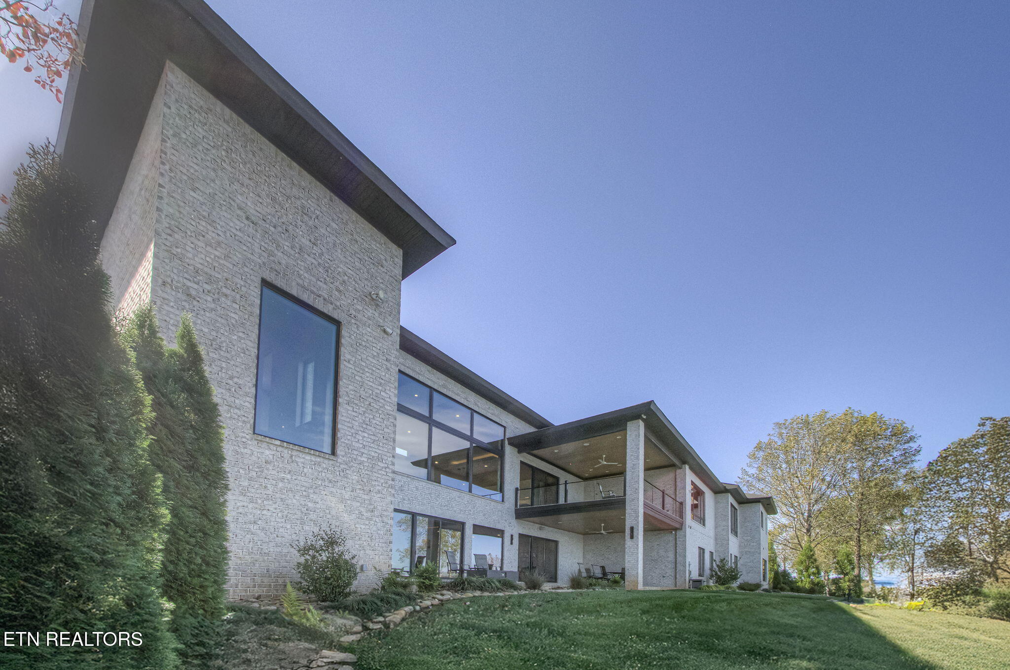 322 Okmulgee Circle Loudon TN 37774