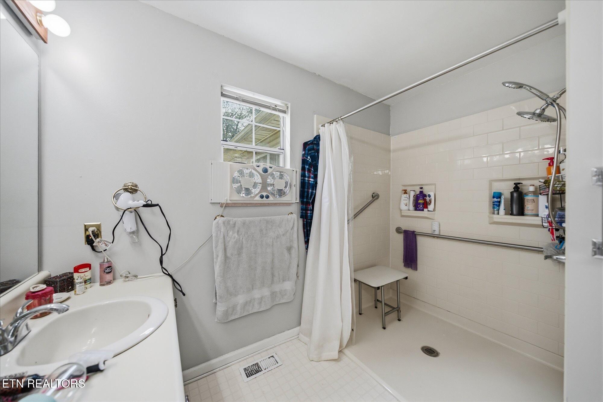 1830 Longcress Drive Knoxville TN 37918