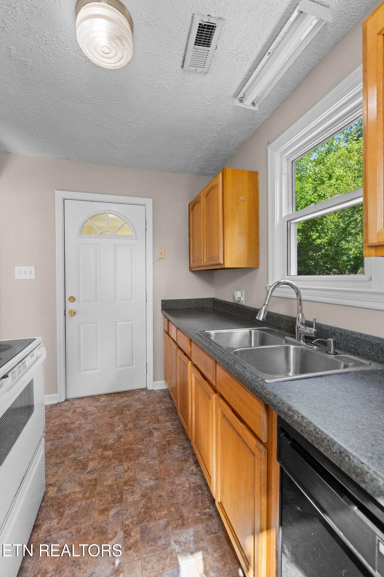 2022 Seymour Avenue Knoxville TN 37917