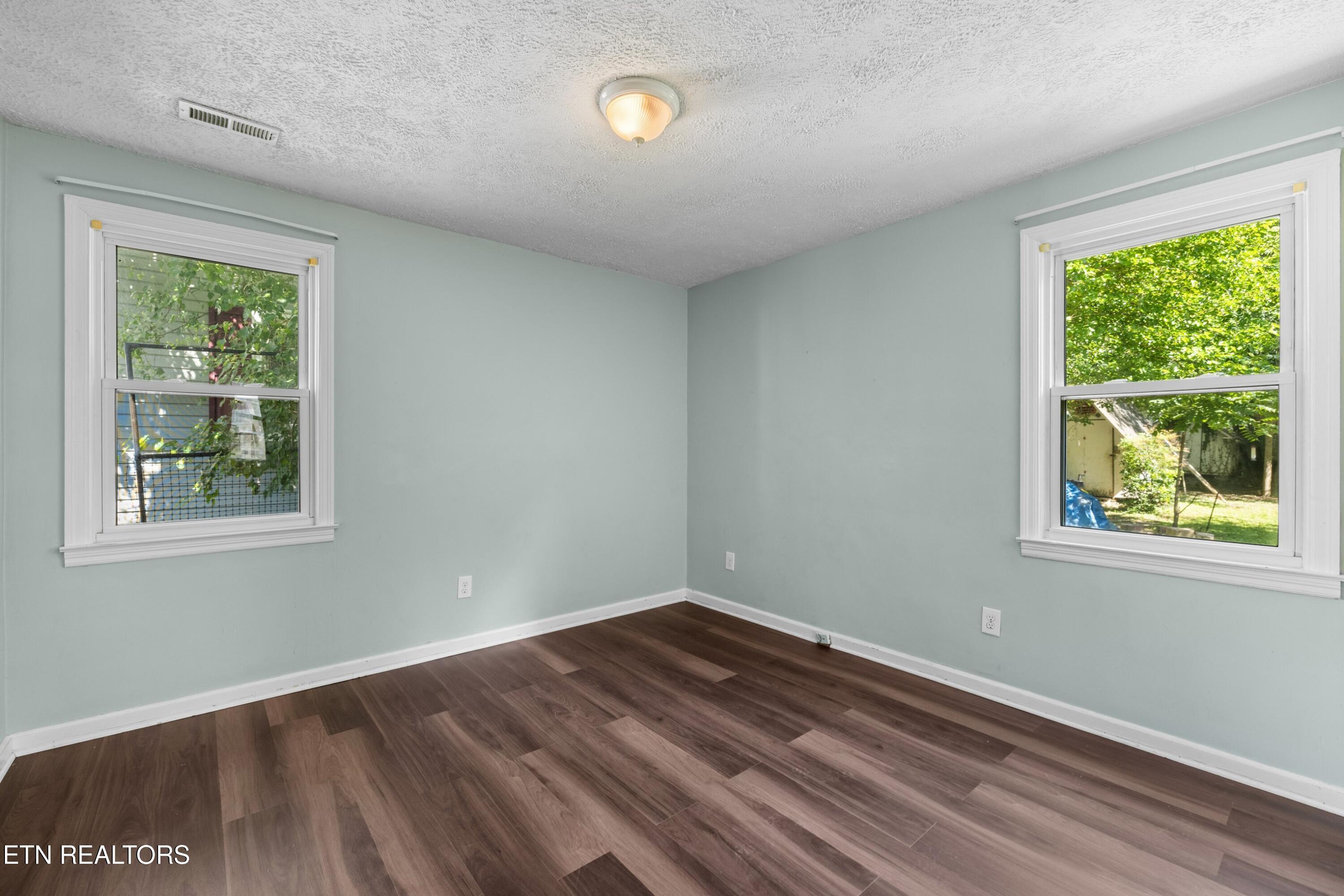 2022 Seymour Avenue Knoxville TN 37917