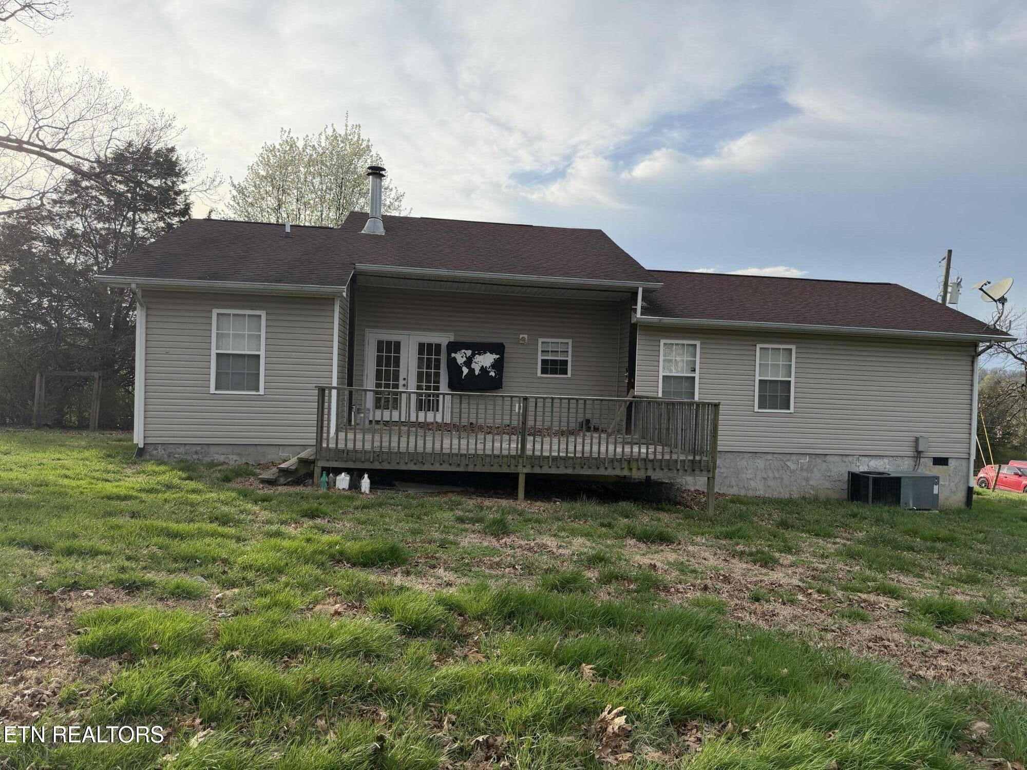 135 Lee's Chapel Road Sweetwater TN 37874