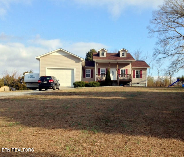 135 Lee's Chapel Road Sweetwater TN 37874