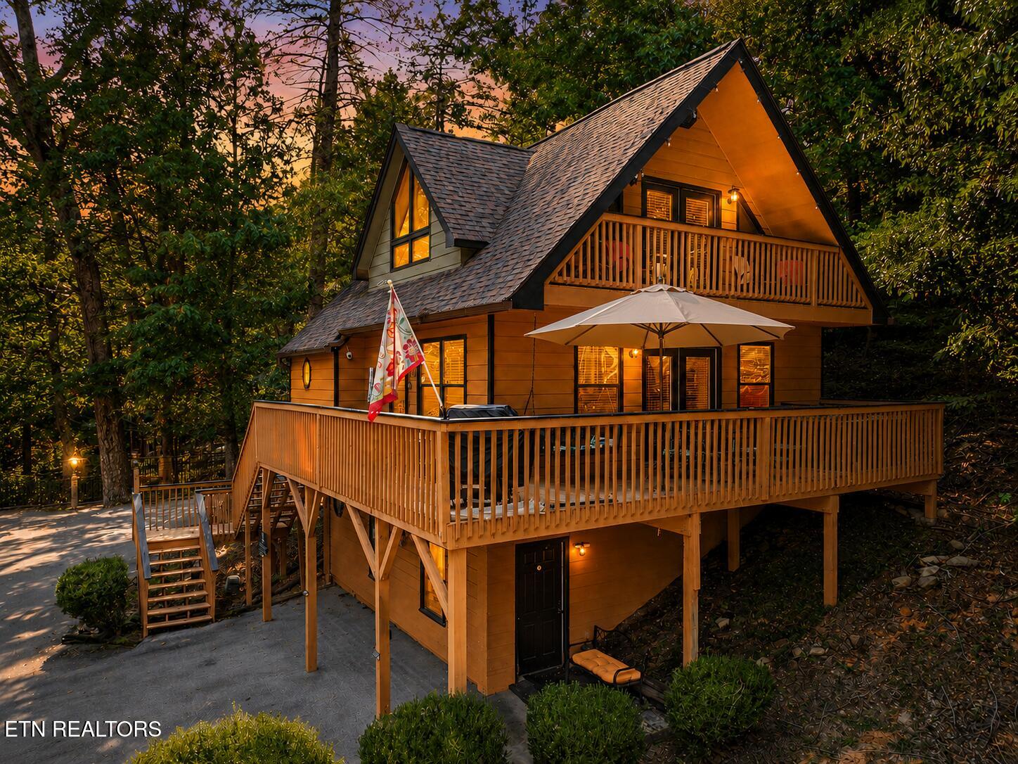 318 Greenwood Way Pigeon Forge TN 37863