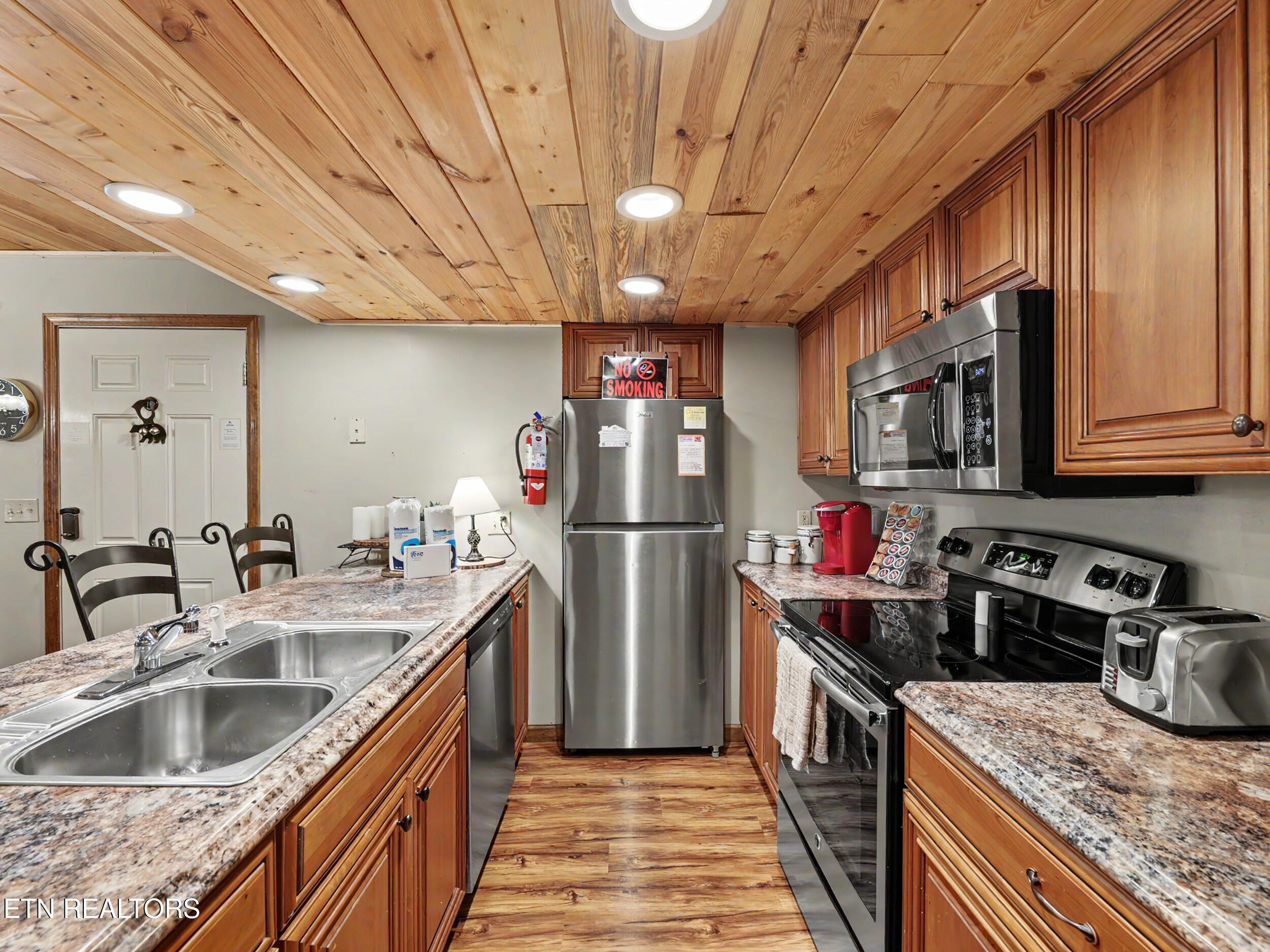 318 Greenwood Way Pigeon Forge TN 37863