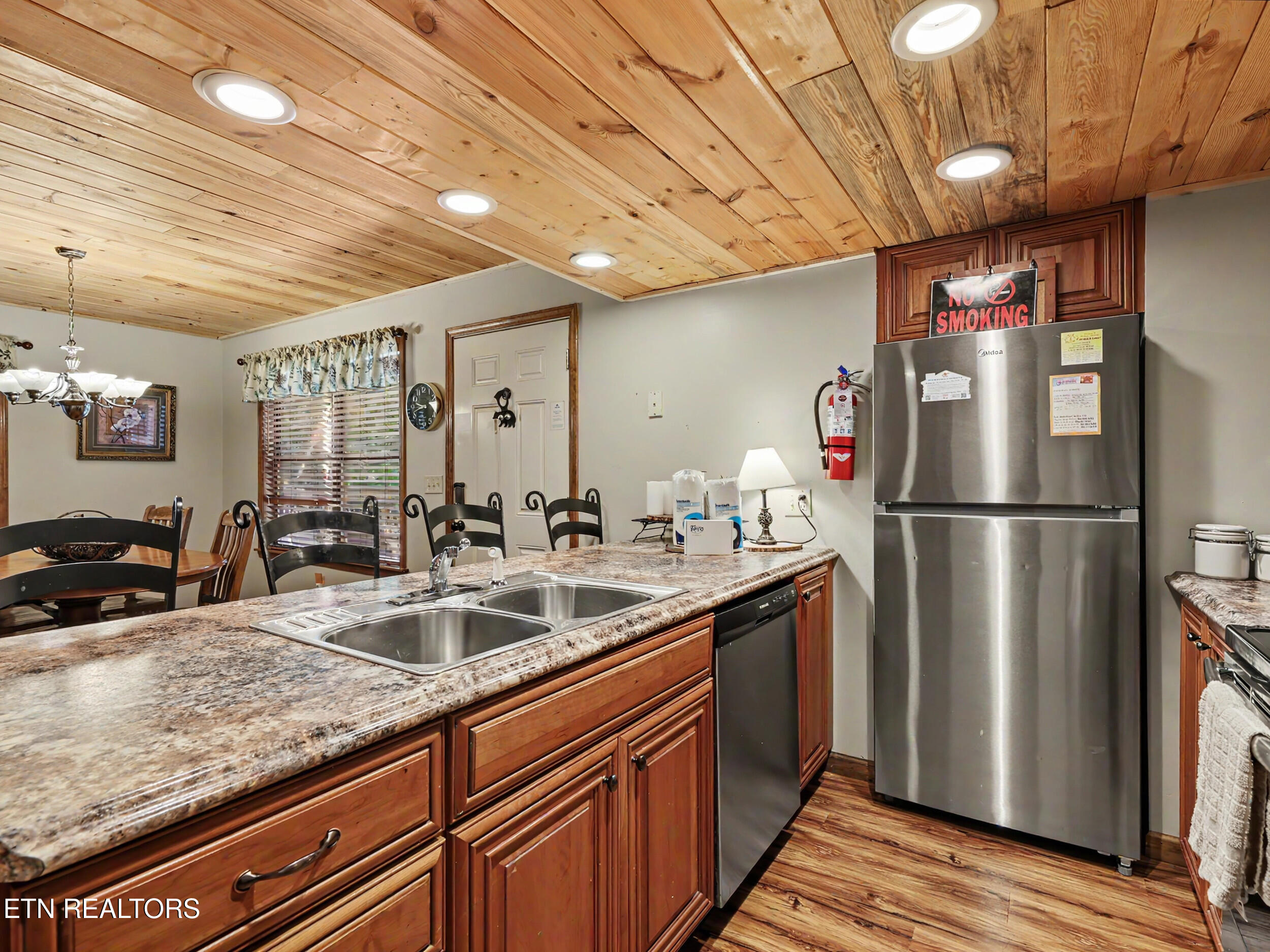 318 Greenwood Way Pigeon Forge TN 37863