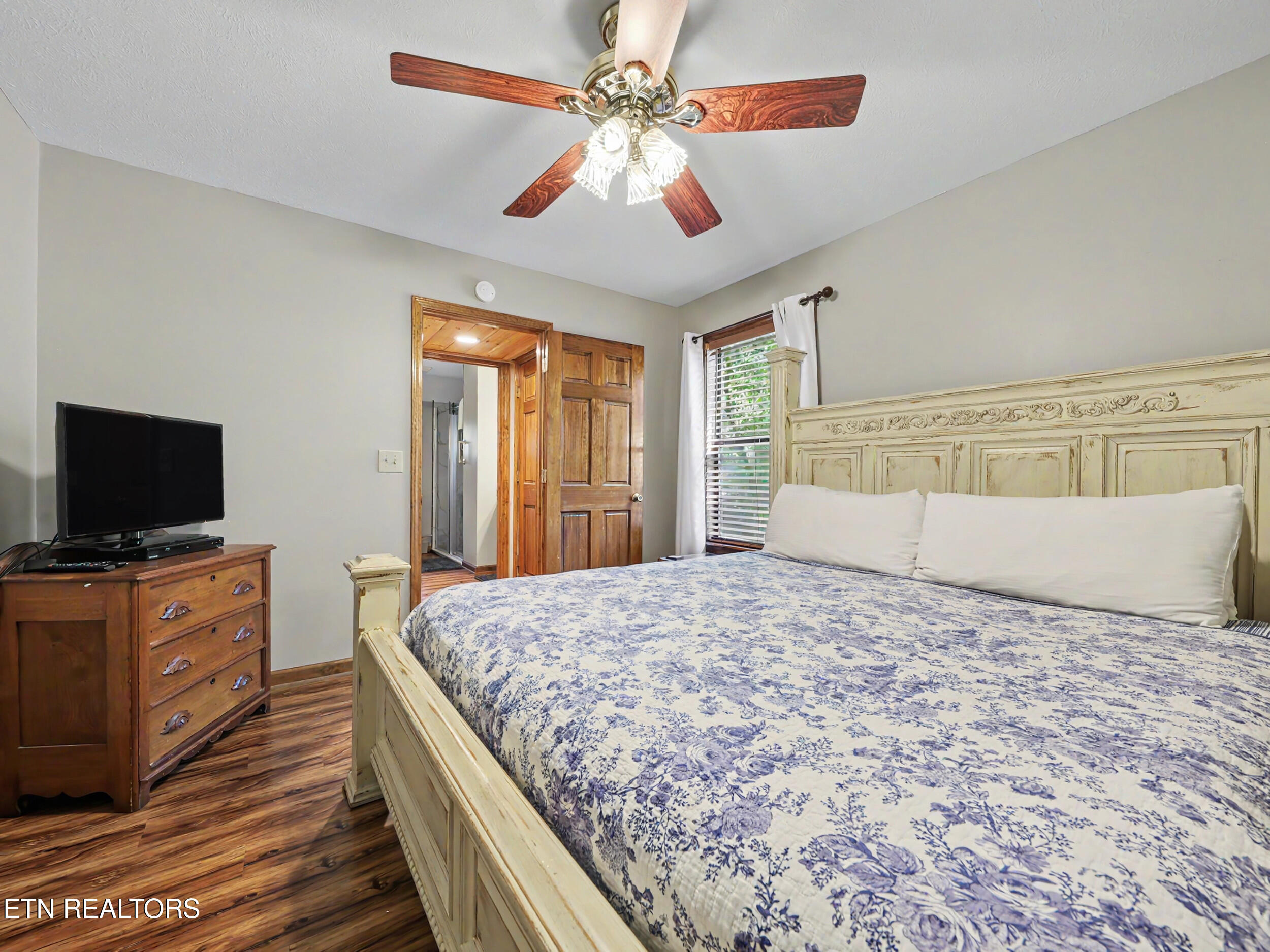 318 Greenwood Way Pigeon Forge TN 37863