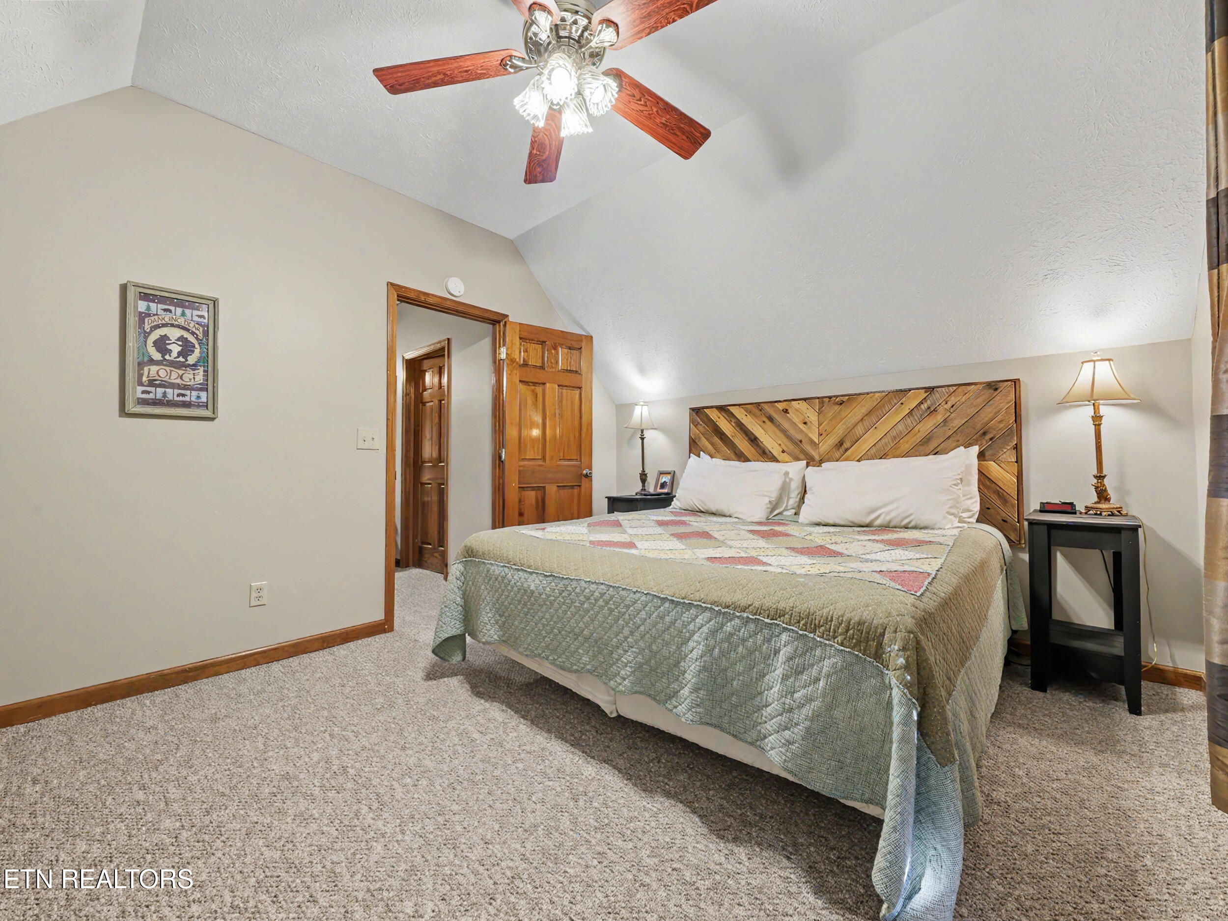 318 Greenwood Way Pigeon Forge TN 37863