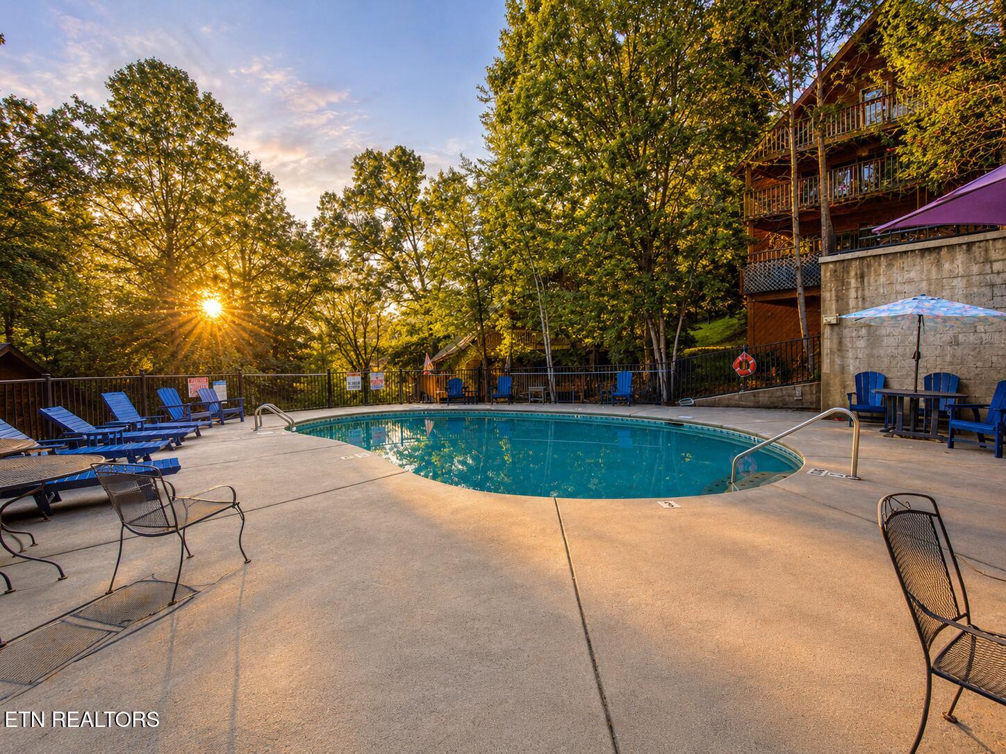 318 Greenwood Way Pigeon Forge TN 37863