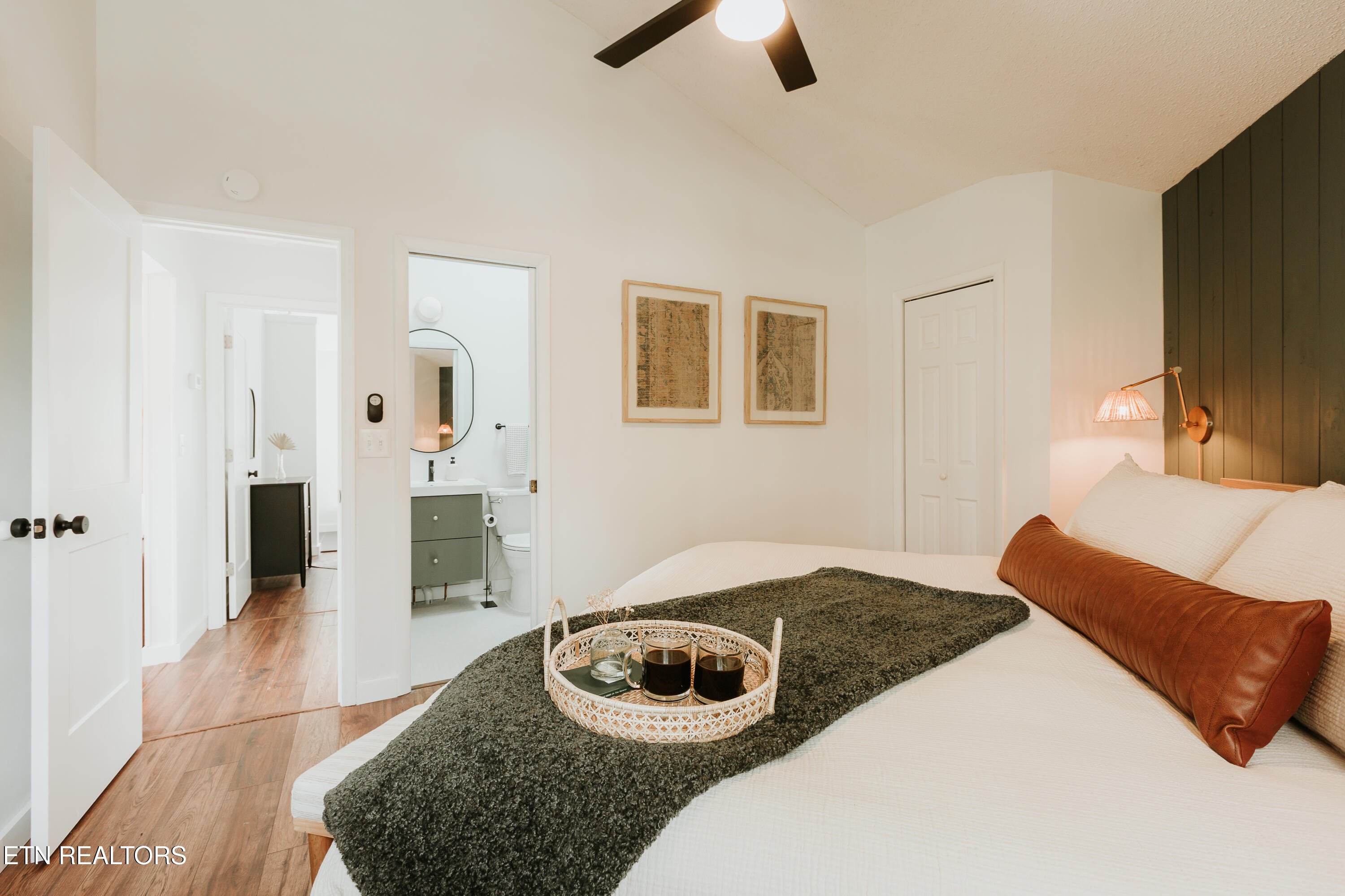 1052 E Foothills Drive Gatlinburg TN 37738