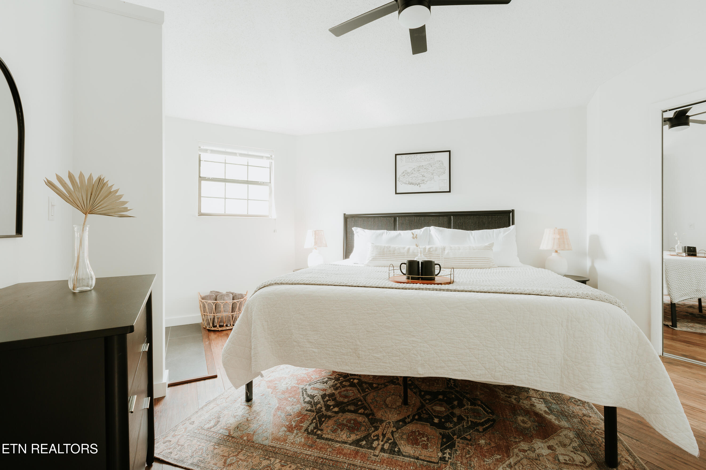 1052 E Foothills Drive Gatlinburg TN 37738