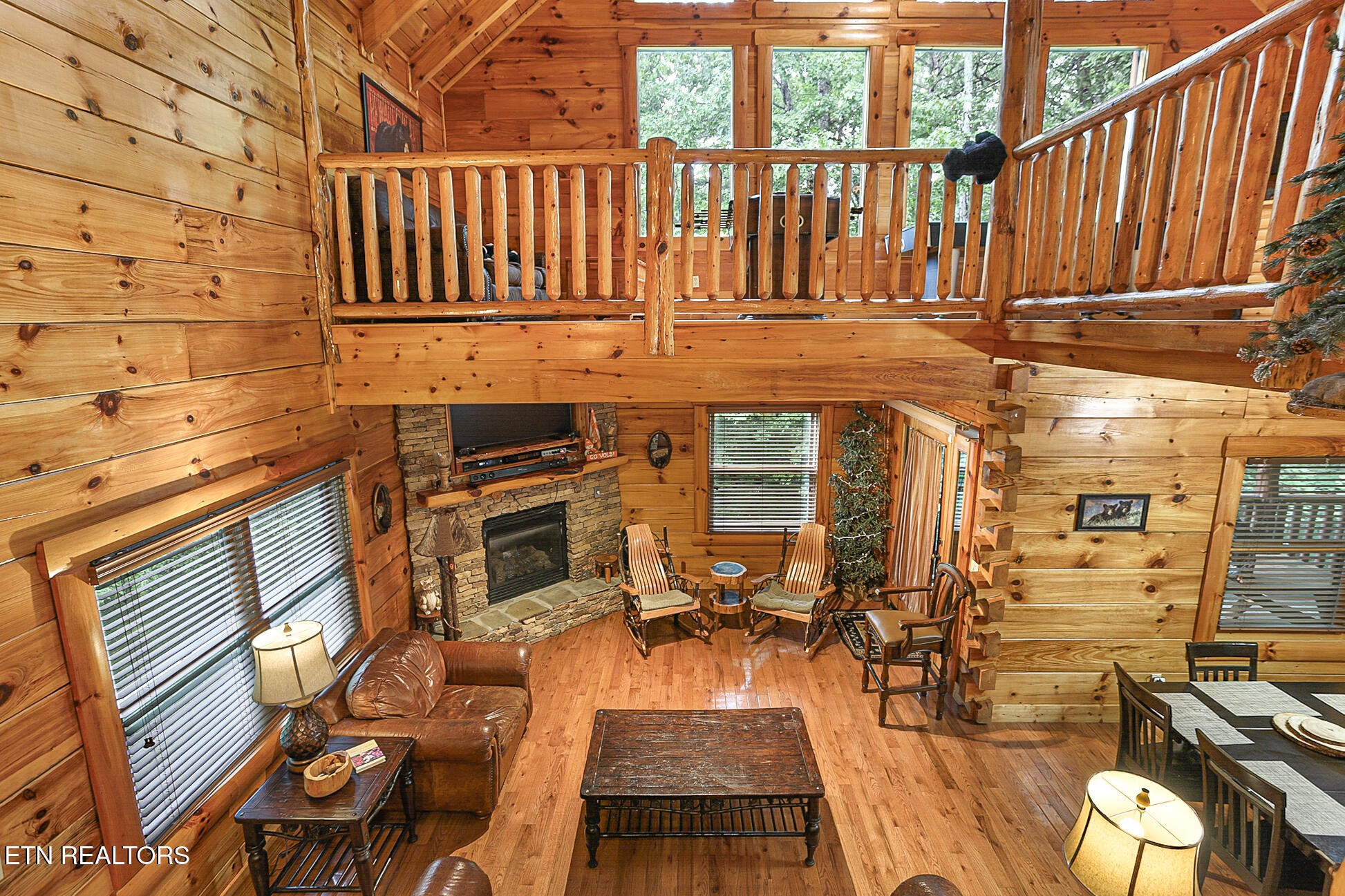2027 Smoky Cove Road Sevierville TN 37876
