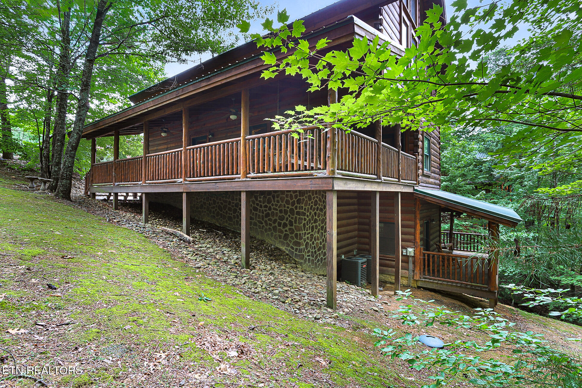 2027 Smoky Cove Road Sevierville TN 37876