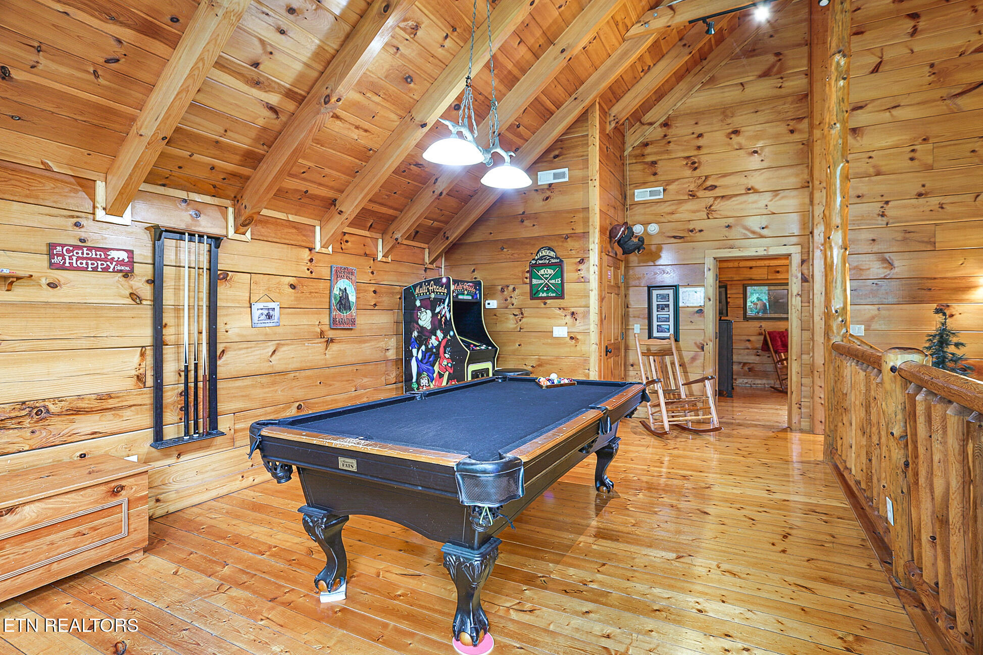 2027 Smoky Cove Road Sevierville TN 37876