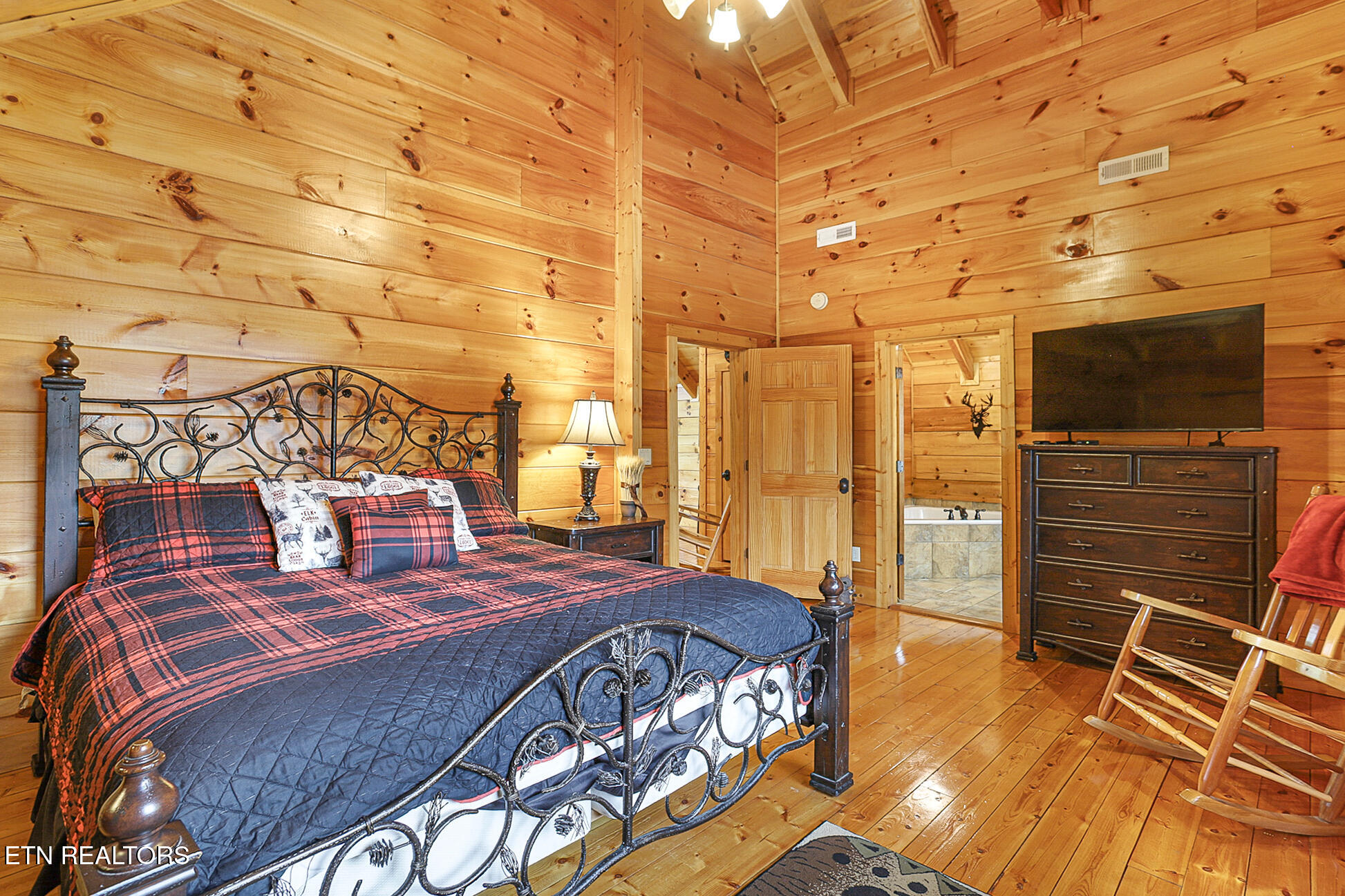 2027 Smoky Cove Road Sevierville TN 37876