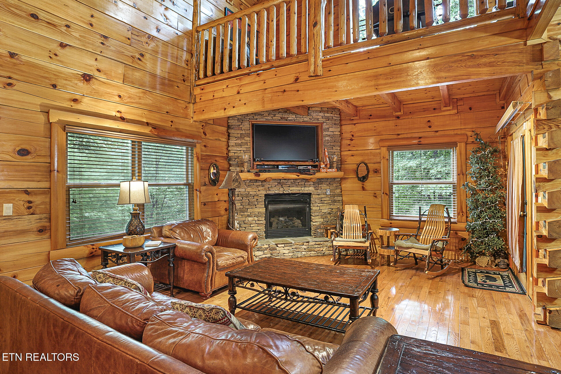2027 Smoky Cove Road Sevierville TN 37876