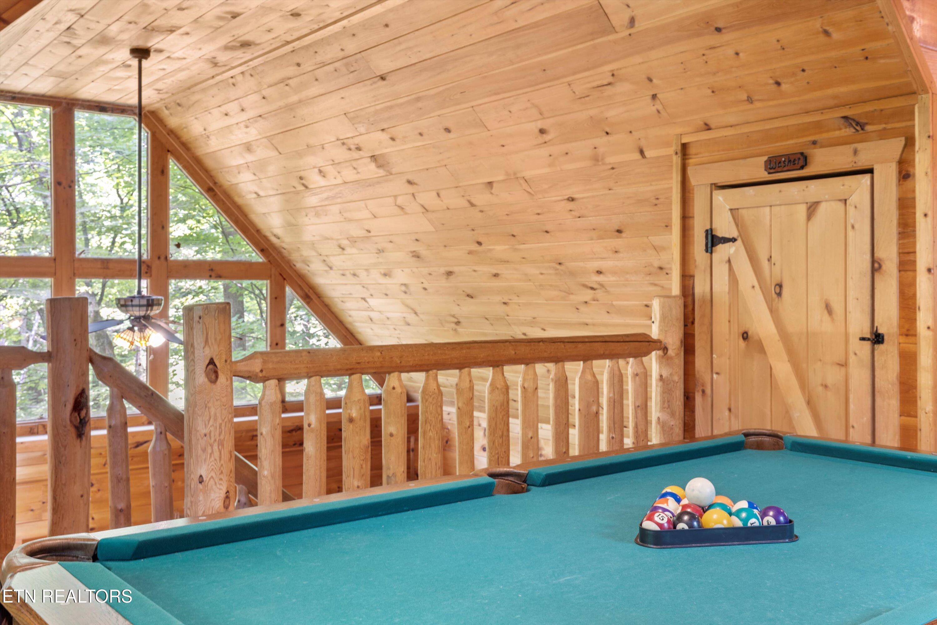 2457 N School House Gap Road Sevierville TN 37876