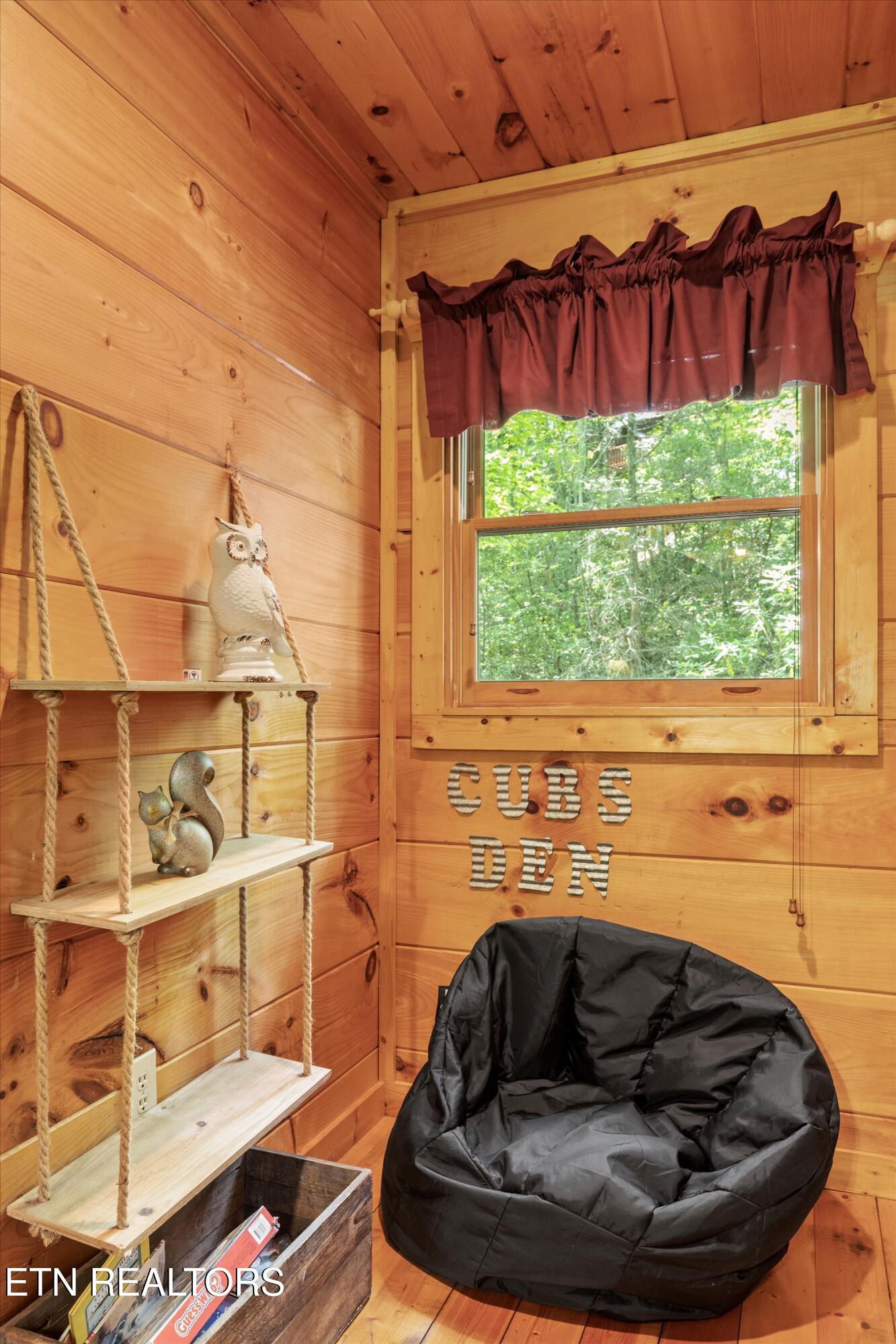 2457 N School House Gap Road Sevierville TN 37876