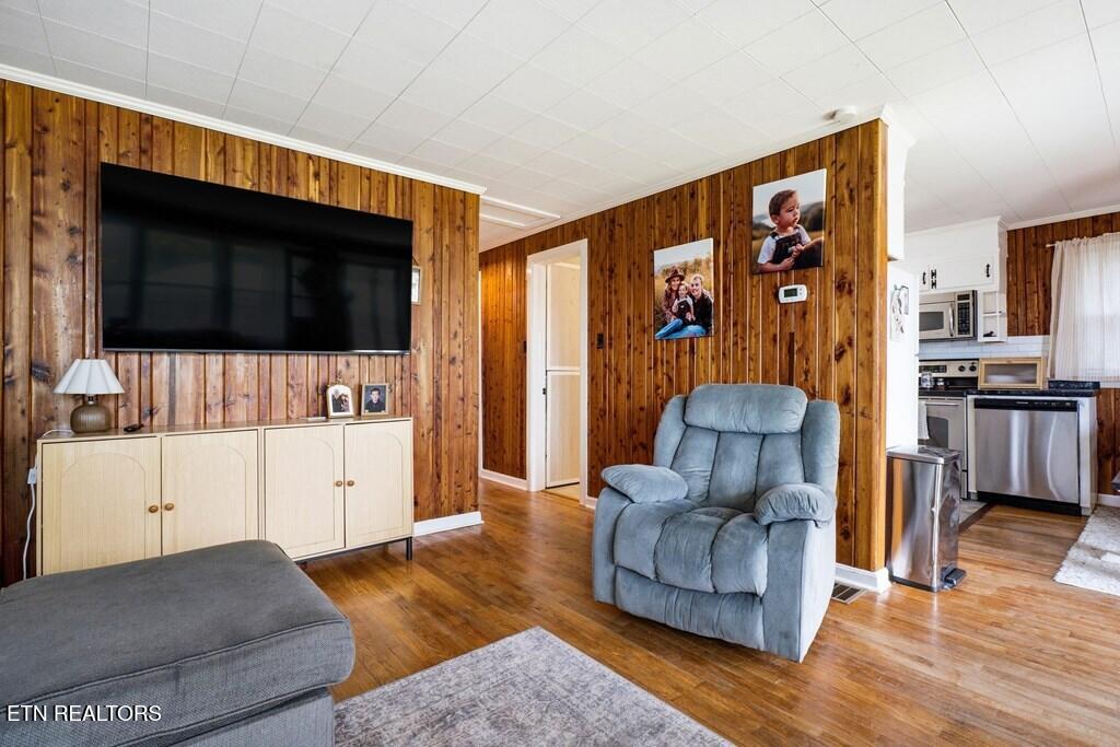 307 Miller Street Livingston TN 38570