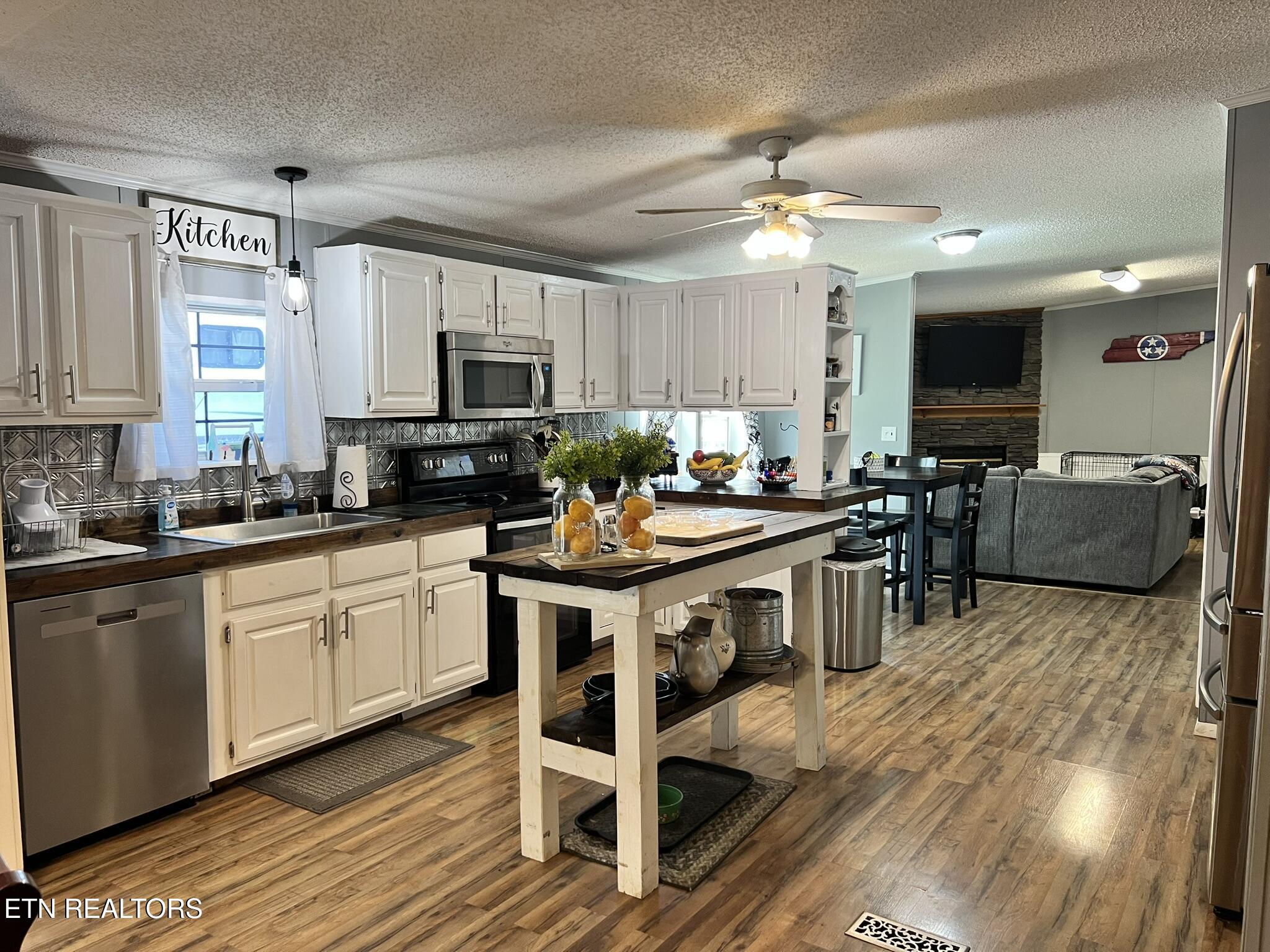 5560 Roane State Highway Rockwood TN 37854