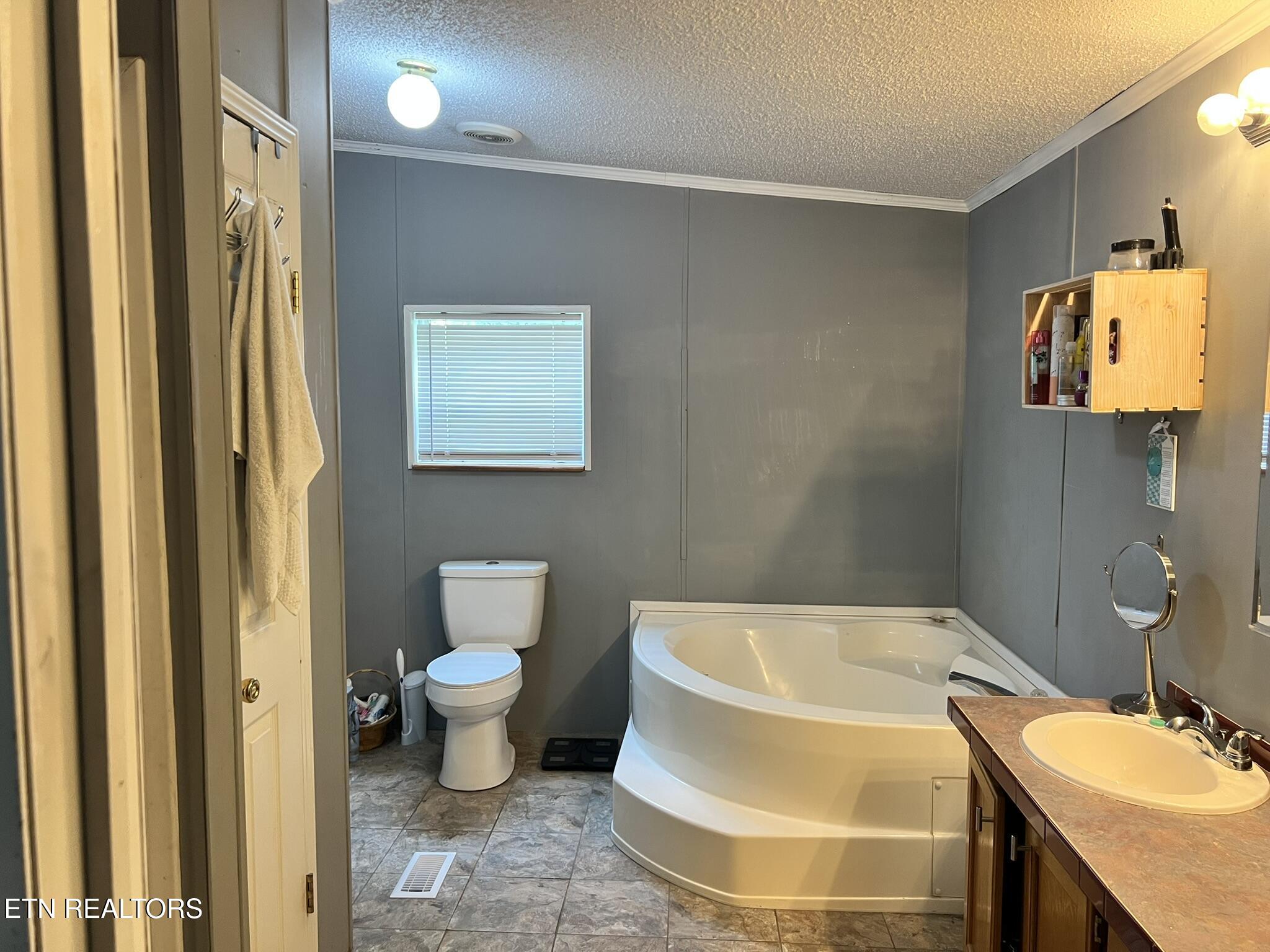5560 Roane State Highway Rockwood TN 37854