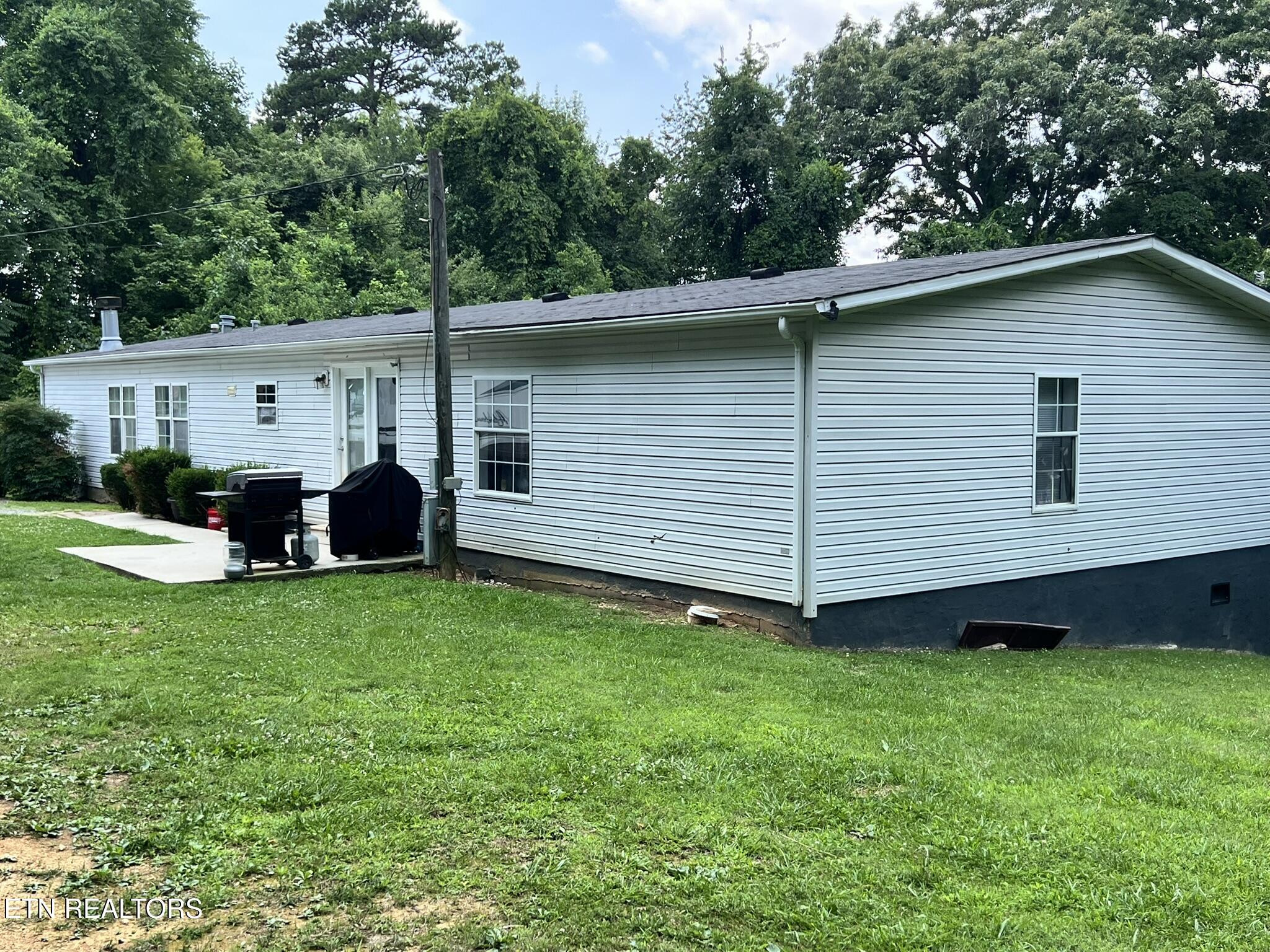 5560 Roane State Highway Rockwood TN 37854