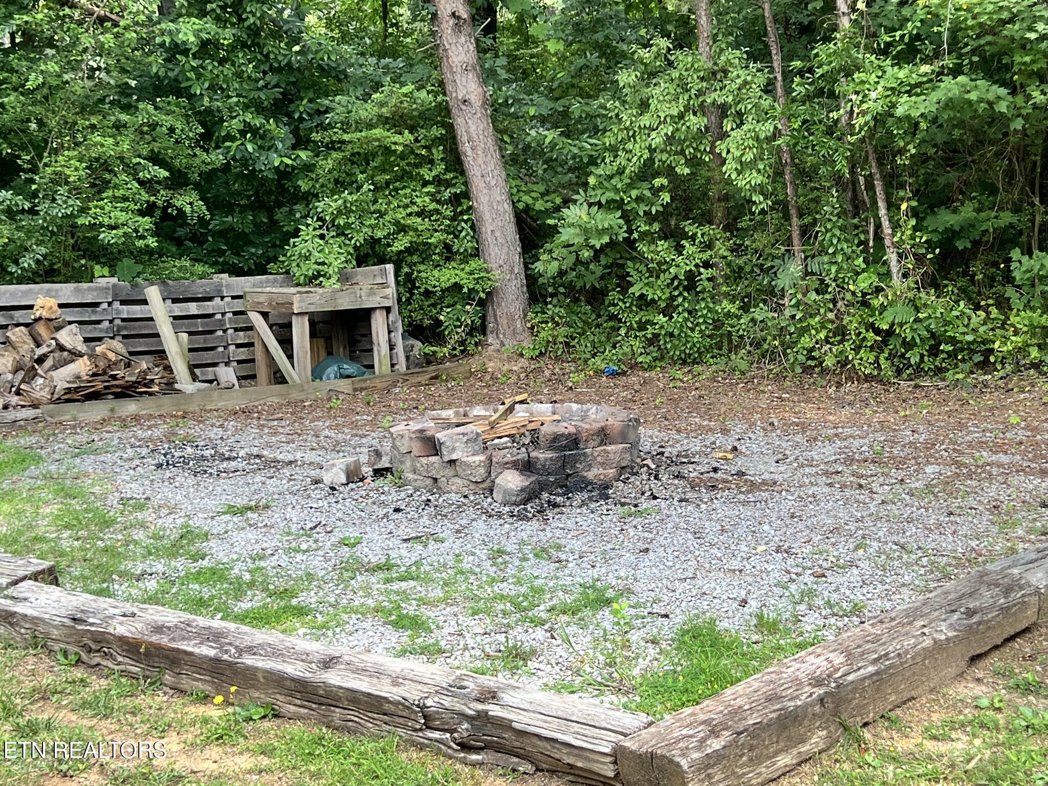 5560 Roane State Highway Rockwood TN 37854