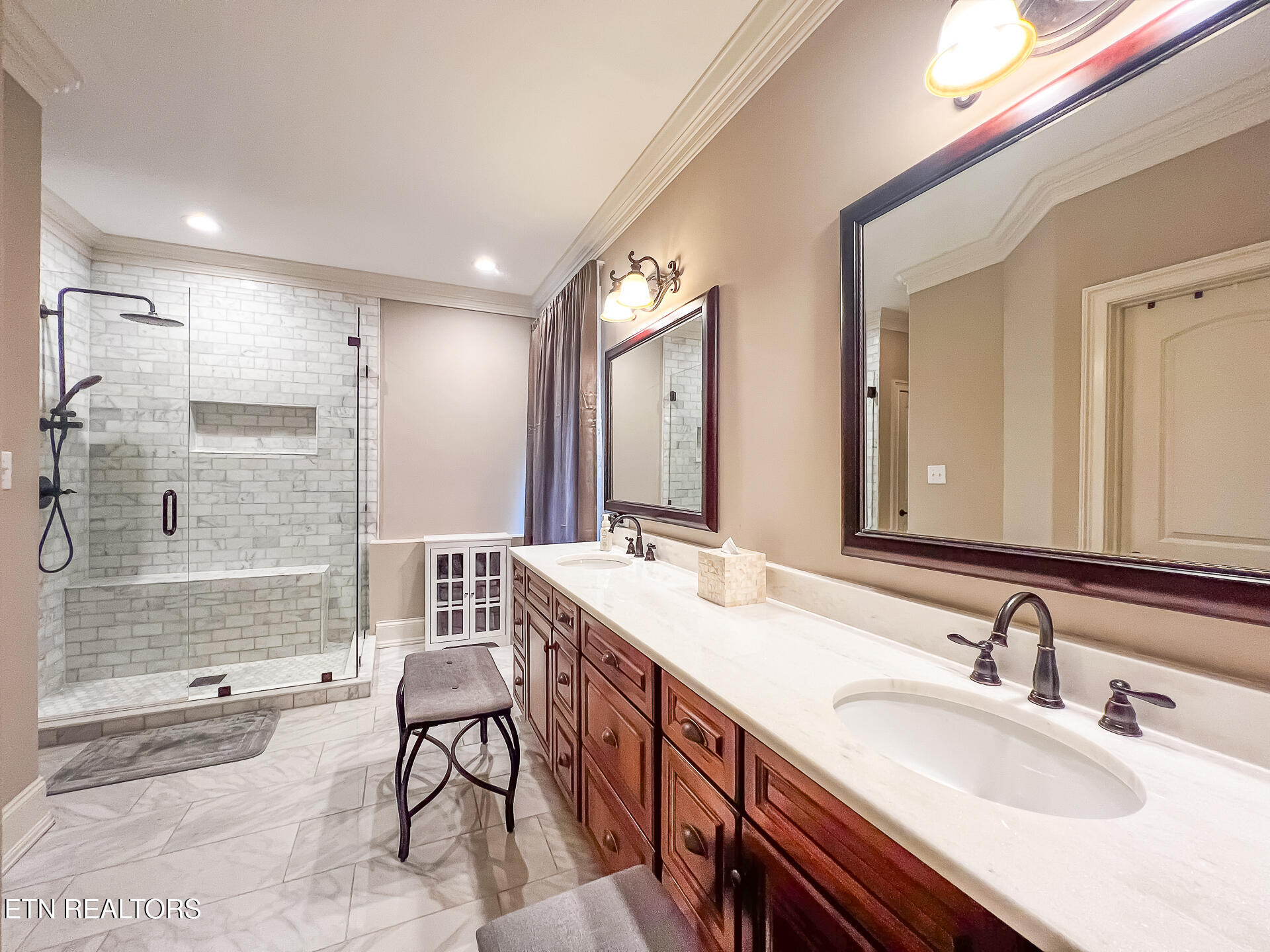 711 Hunting Fox Lane Knoxville TN 37934