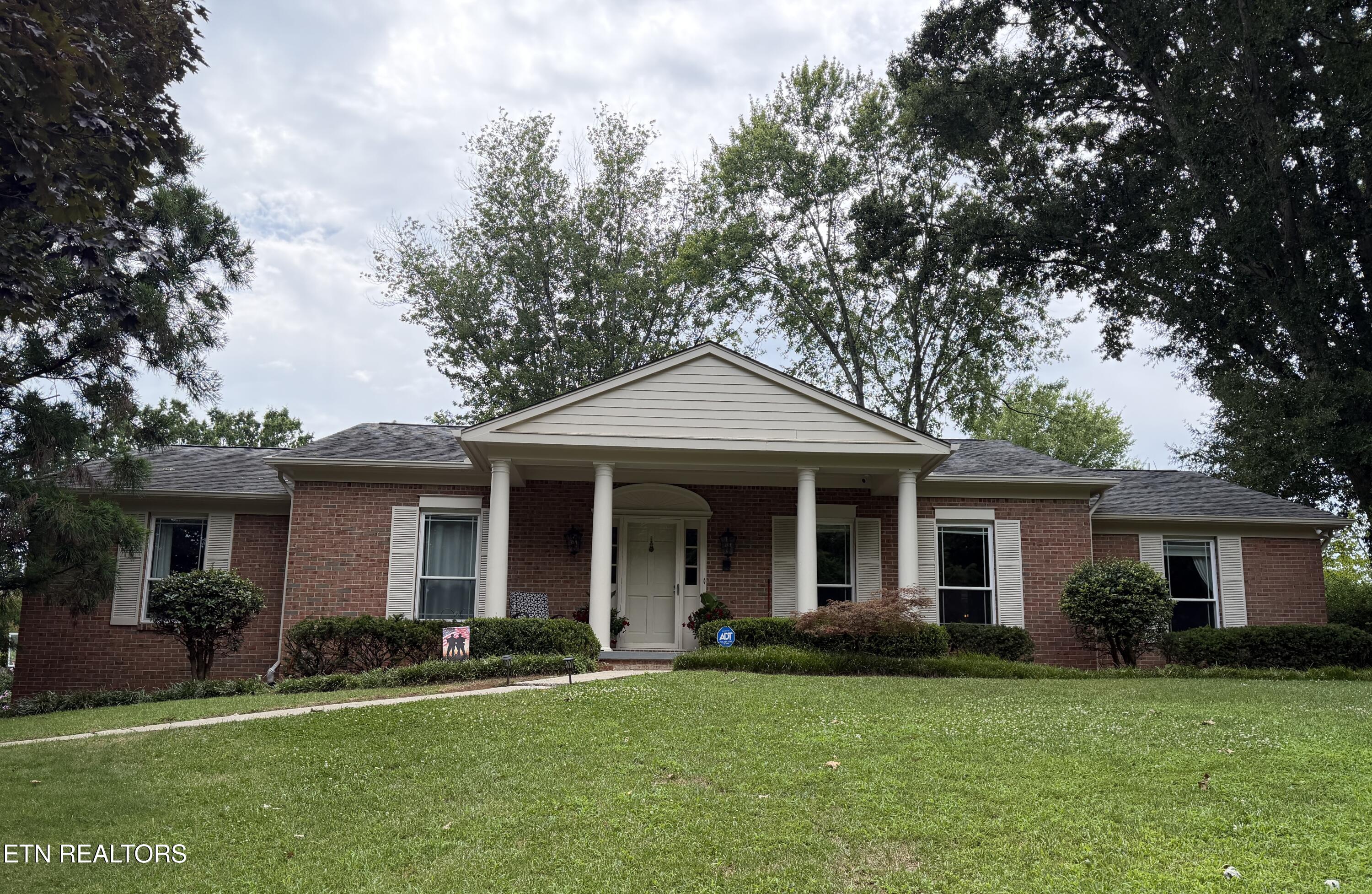 9632 Briarwood Drive Knoxville TN 37923
