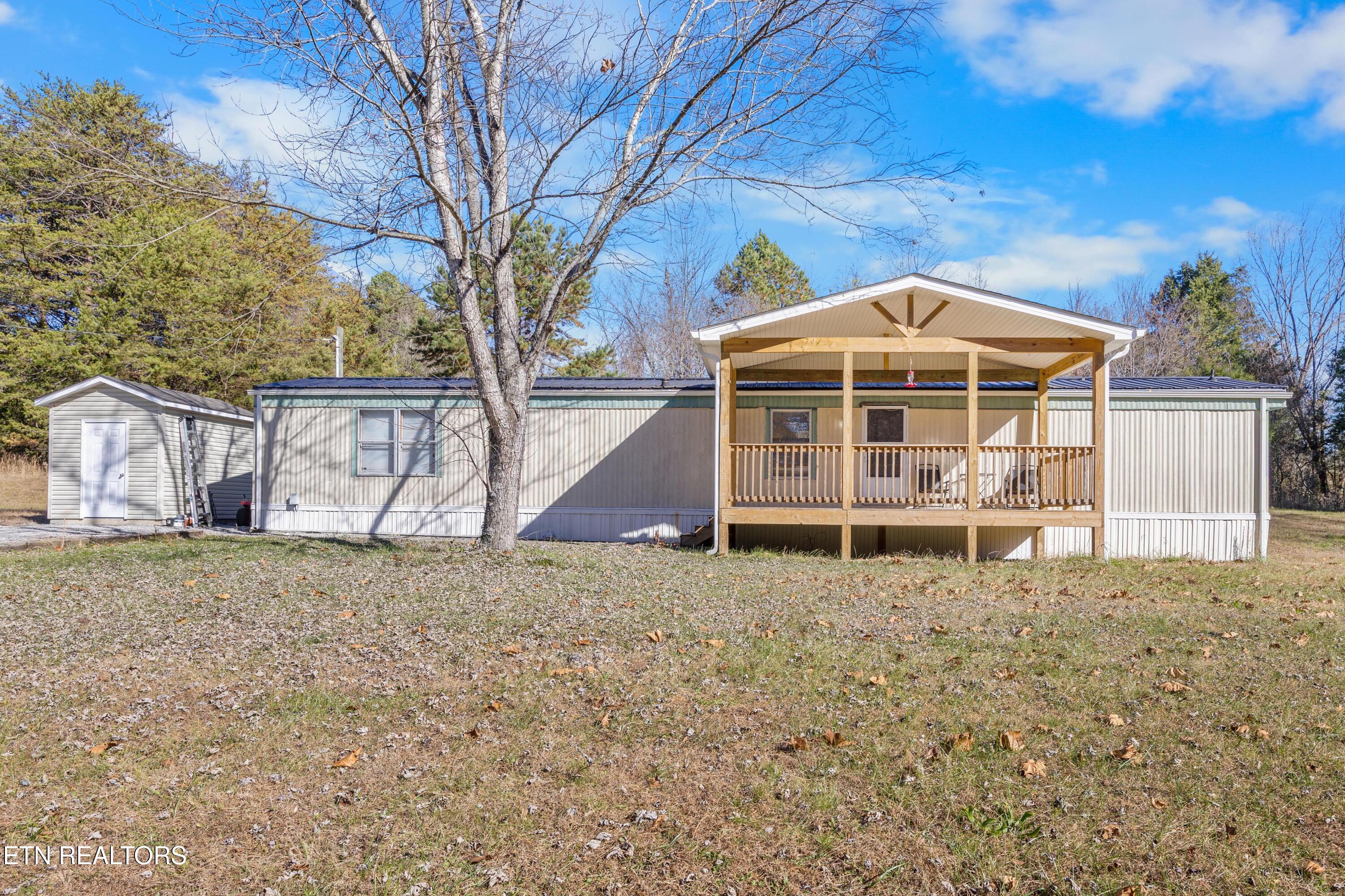 382 2nd Street Corryton TN 37721