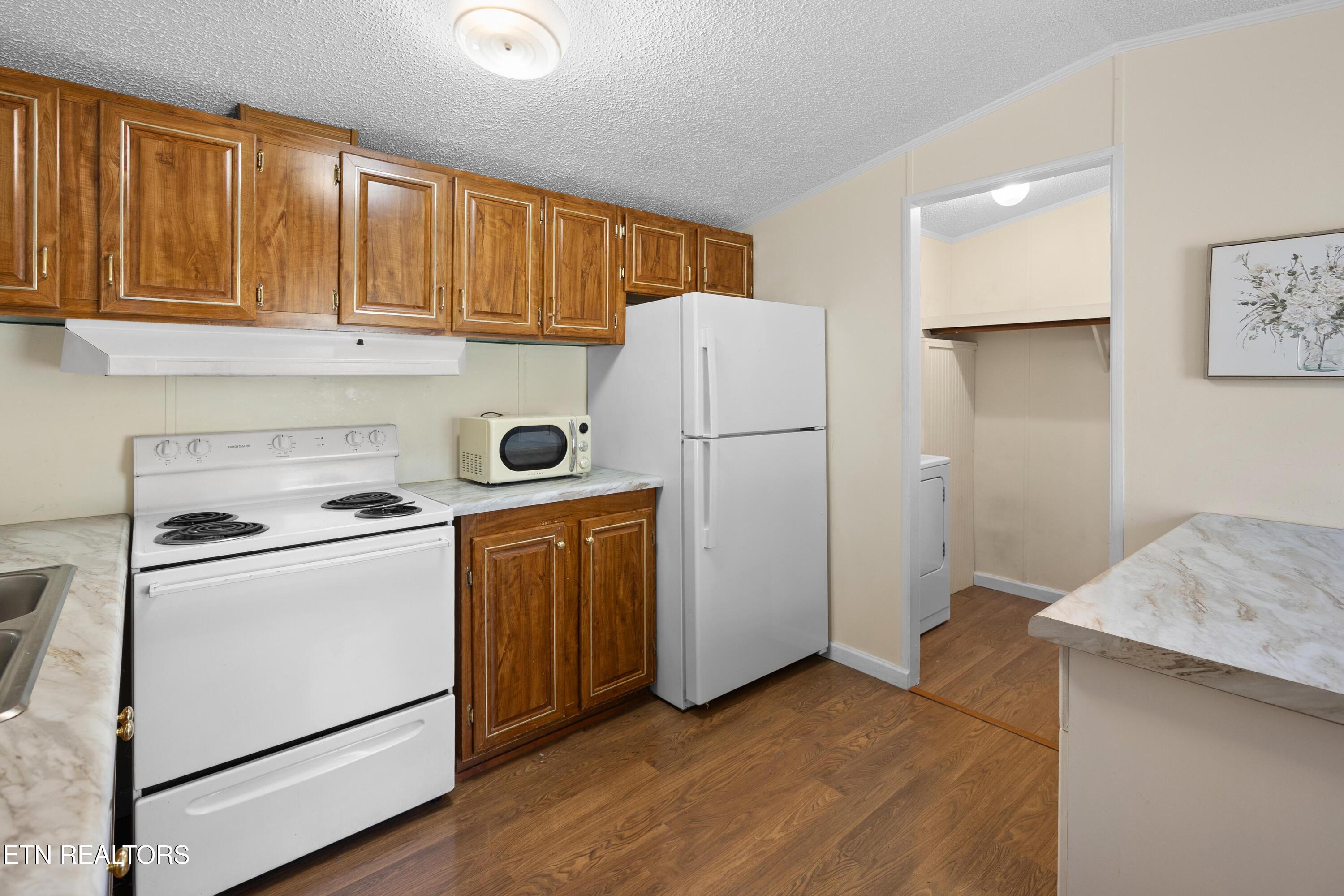 382 2nd Street Corryton TN 37721