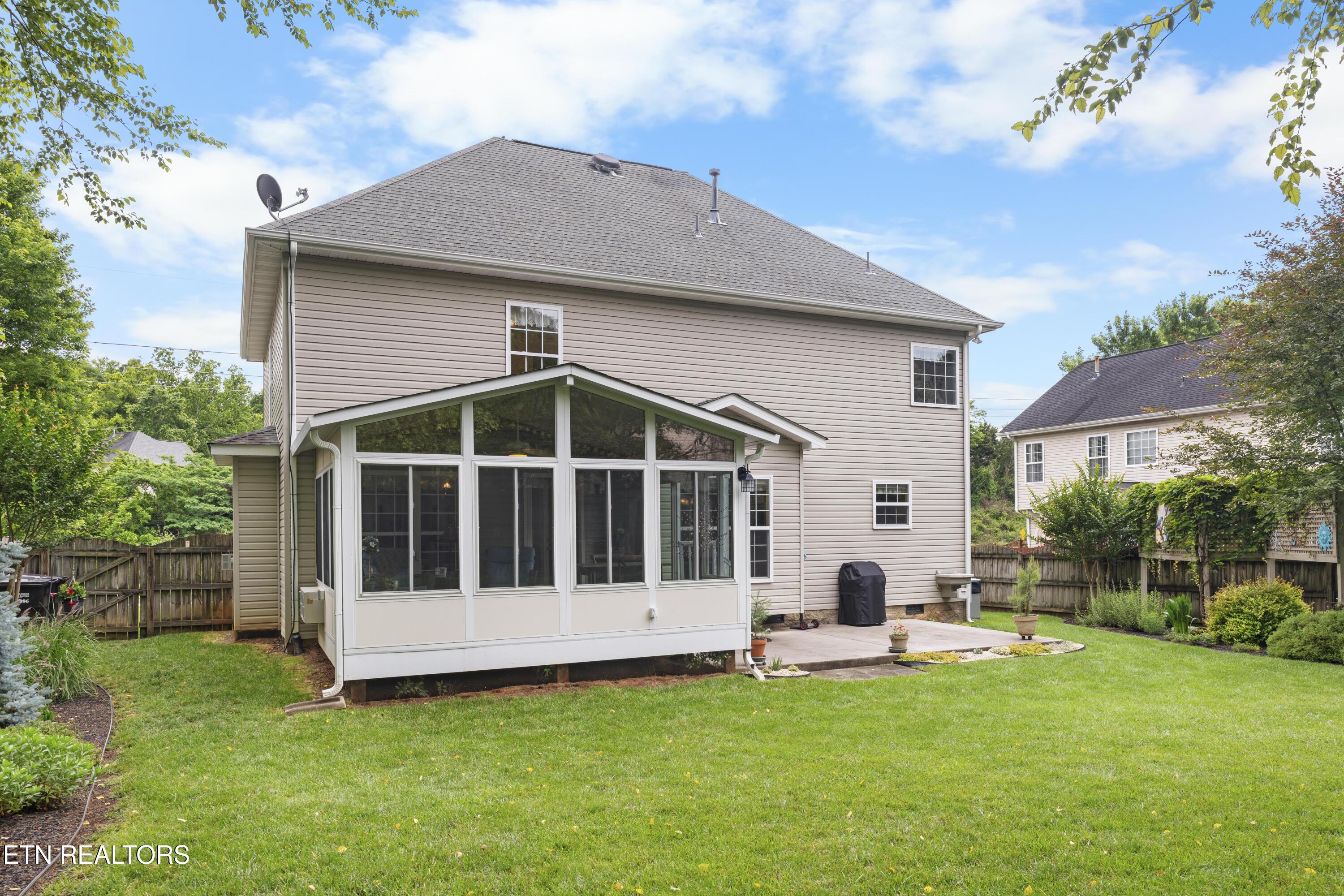 1229 Greatcoat Lane Knoxville TN 37922