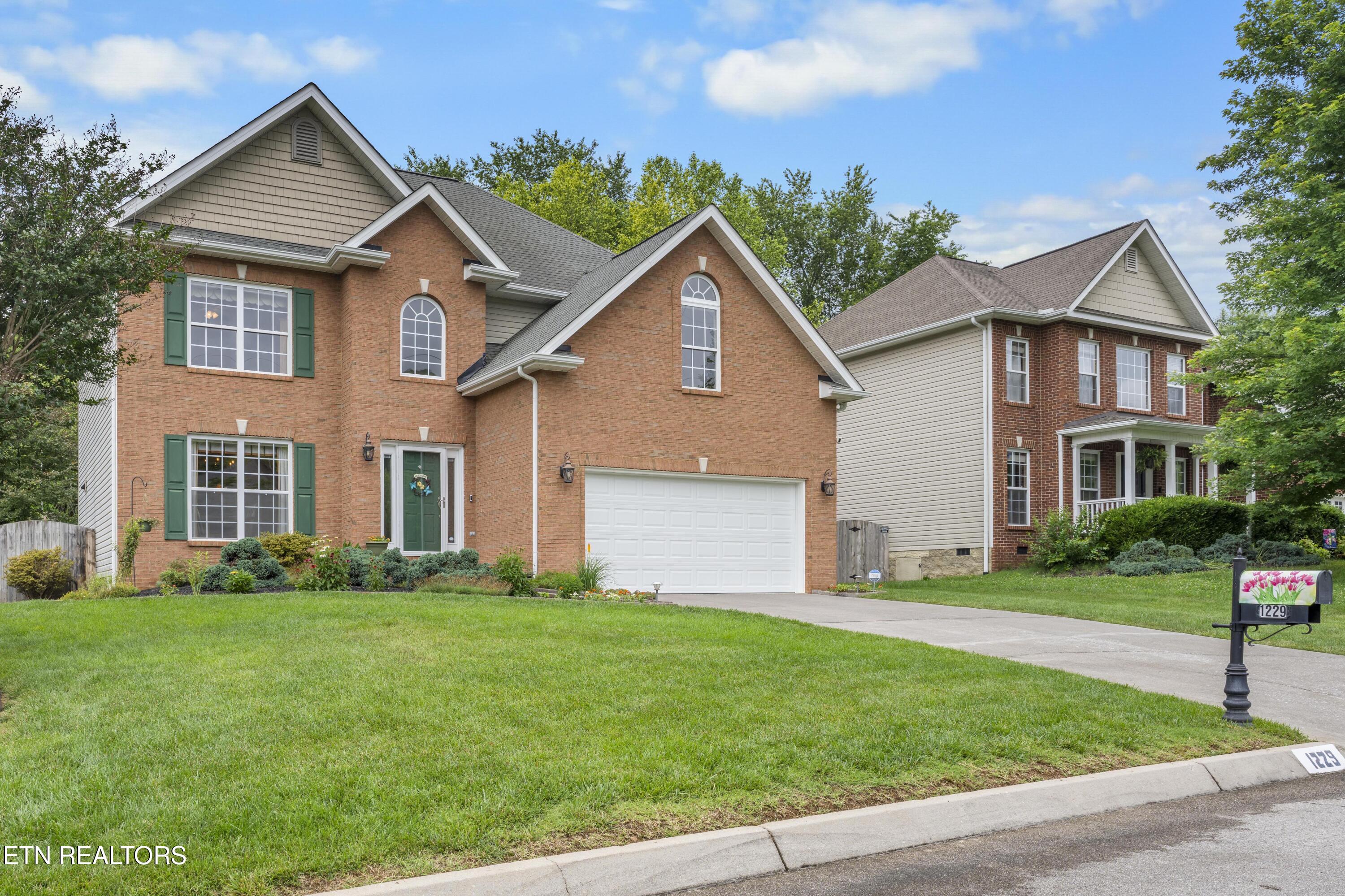 1229 Greatcoat Lane Knoxville TN 37922