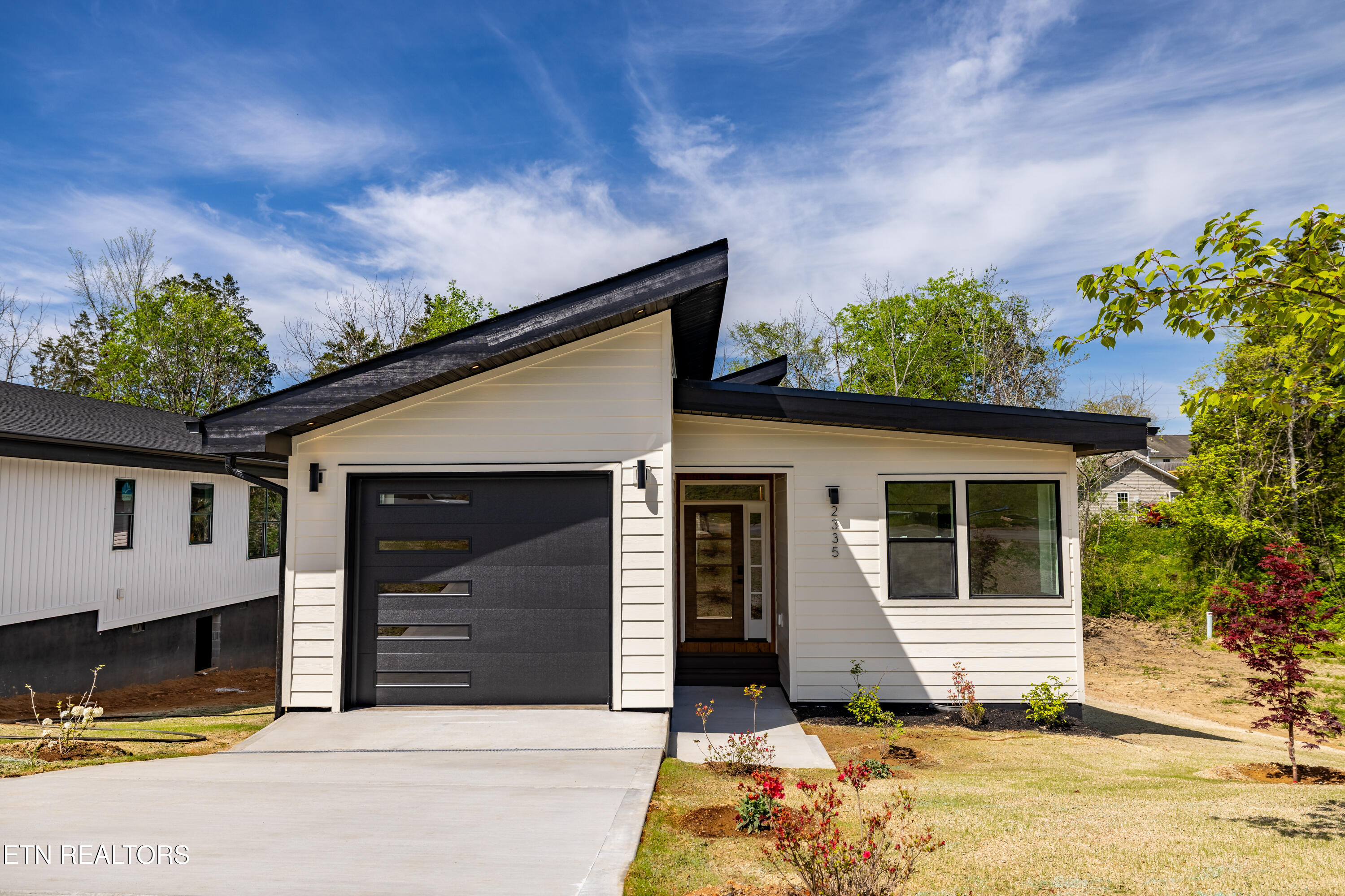 2335 Rock Gardens Drive Sevierville TN 37876