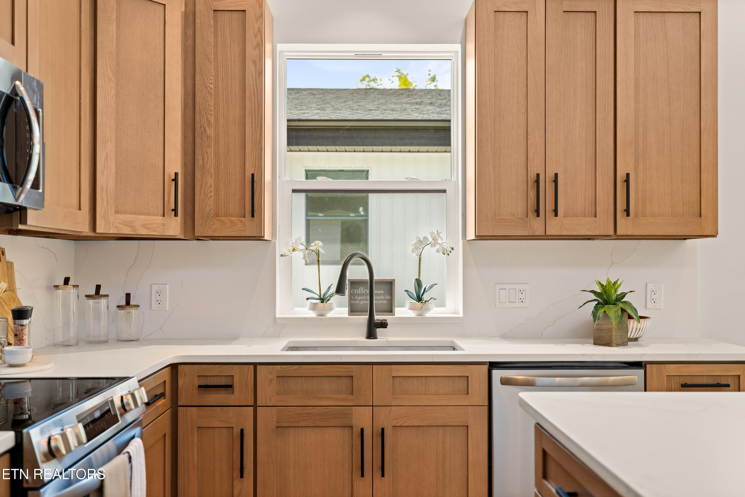 2335 Rock Gardens Drive Sevierville TN 37876