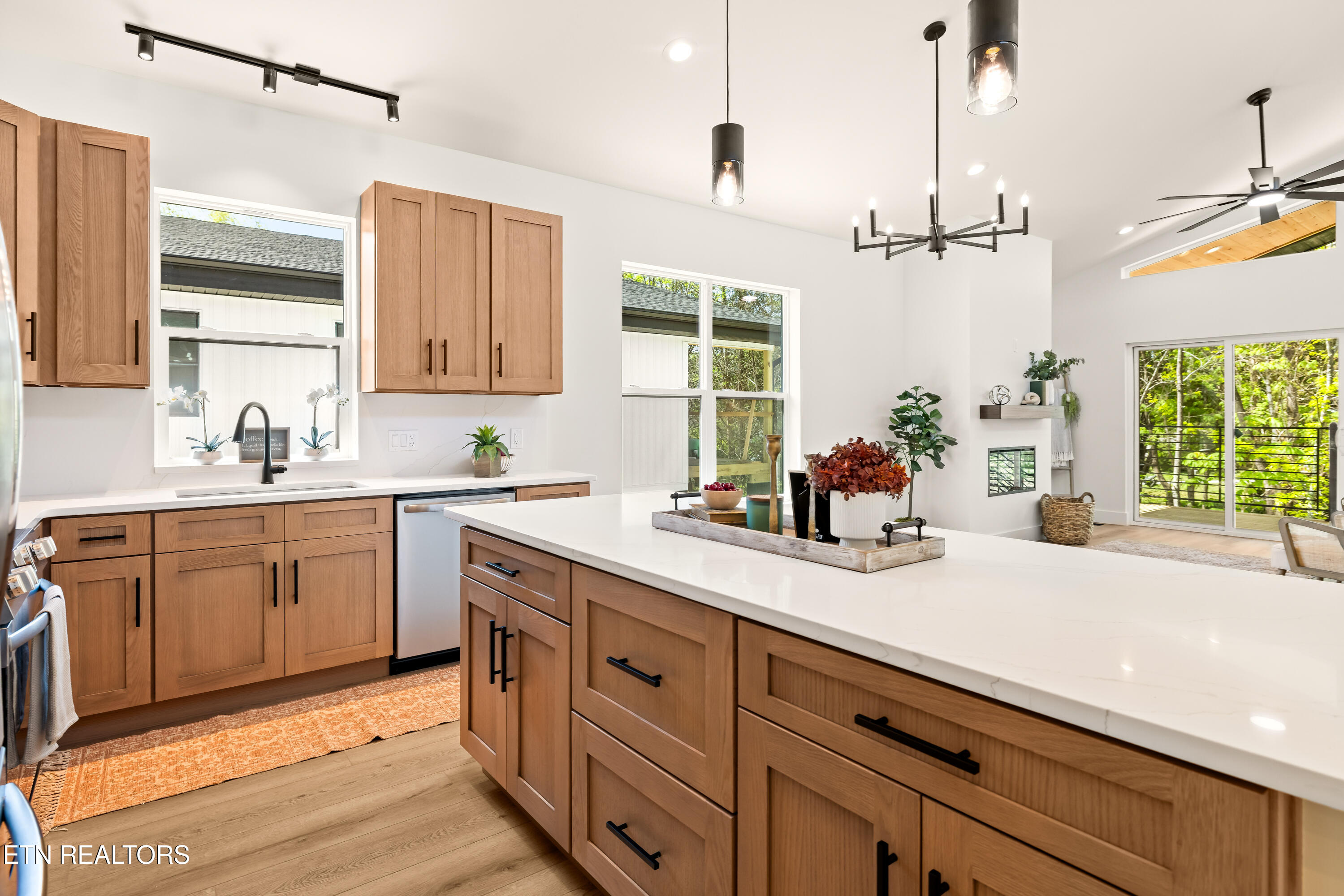 2335 Rock Gardens Drive Sevierville TN 37876
