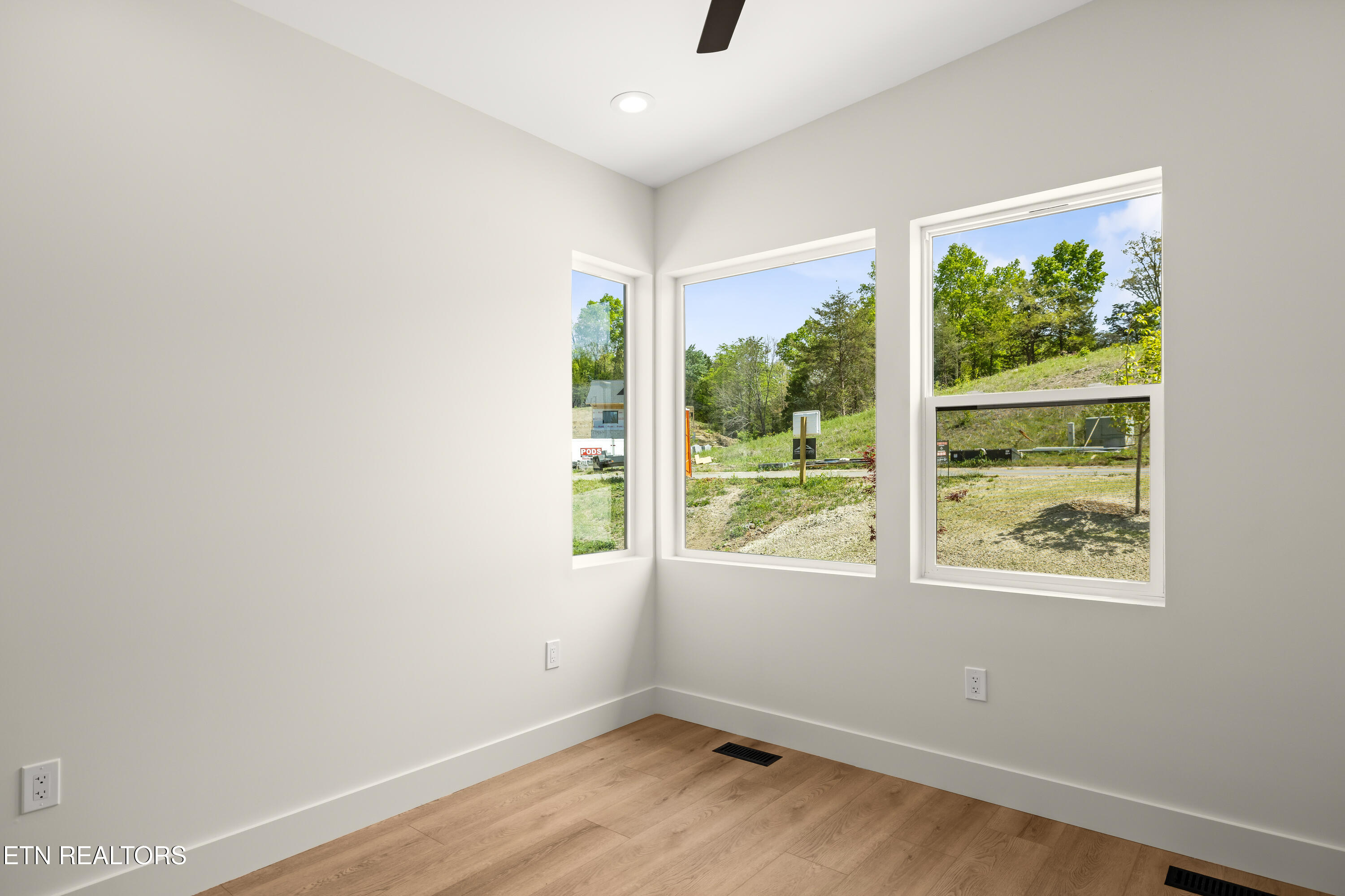 2335 Rock Gardens Drive Sevierville TN 37876