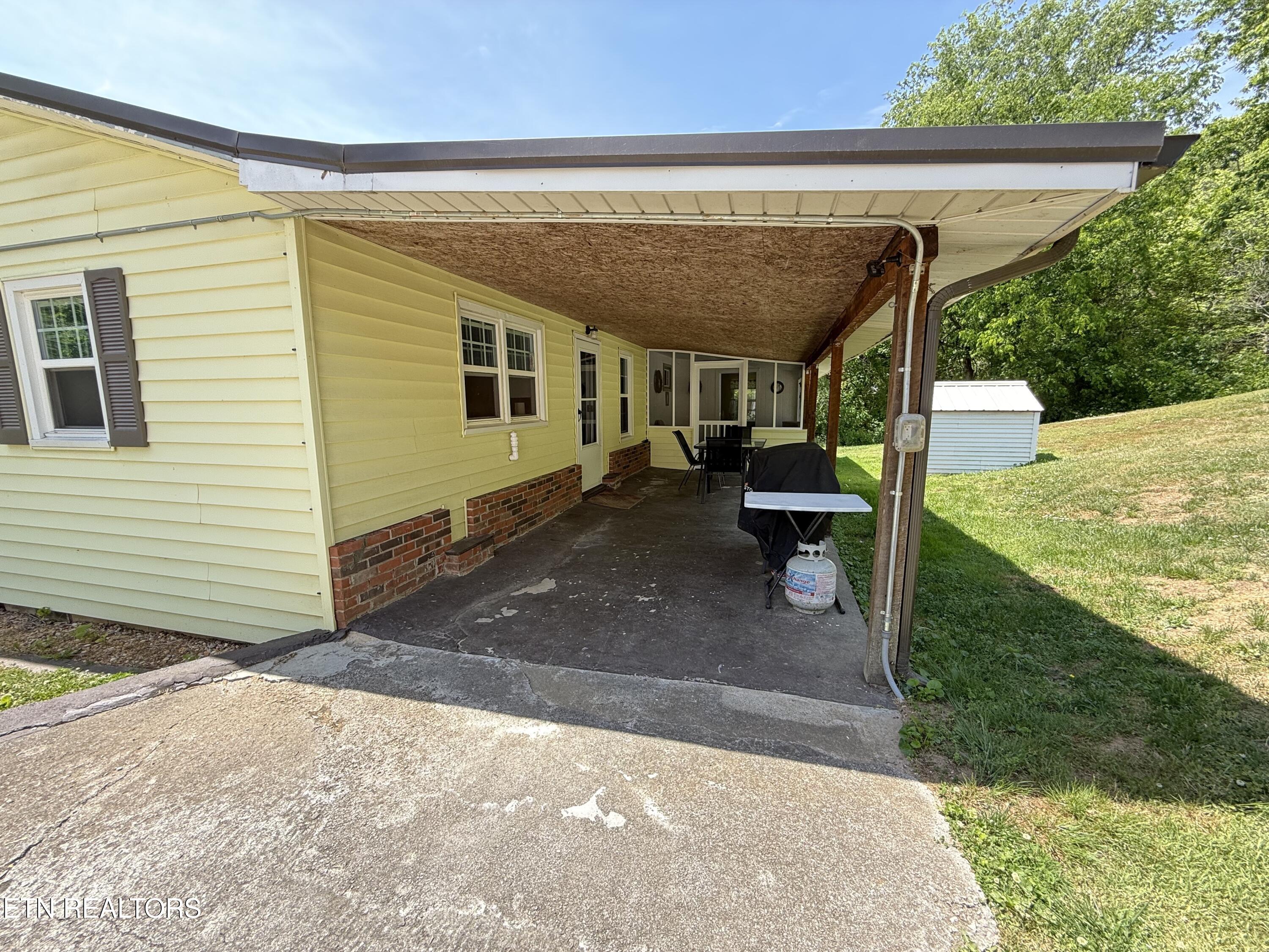 833 Big Creek Road Madisonville TN 37354