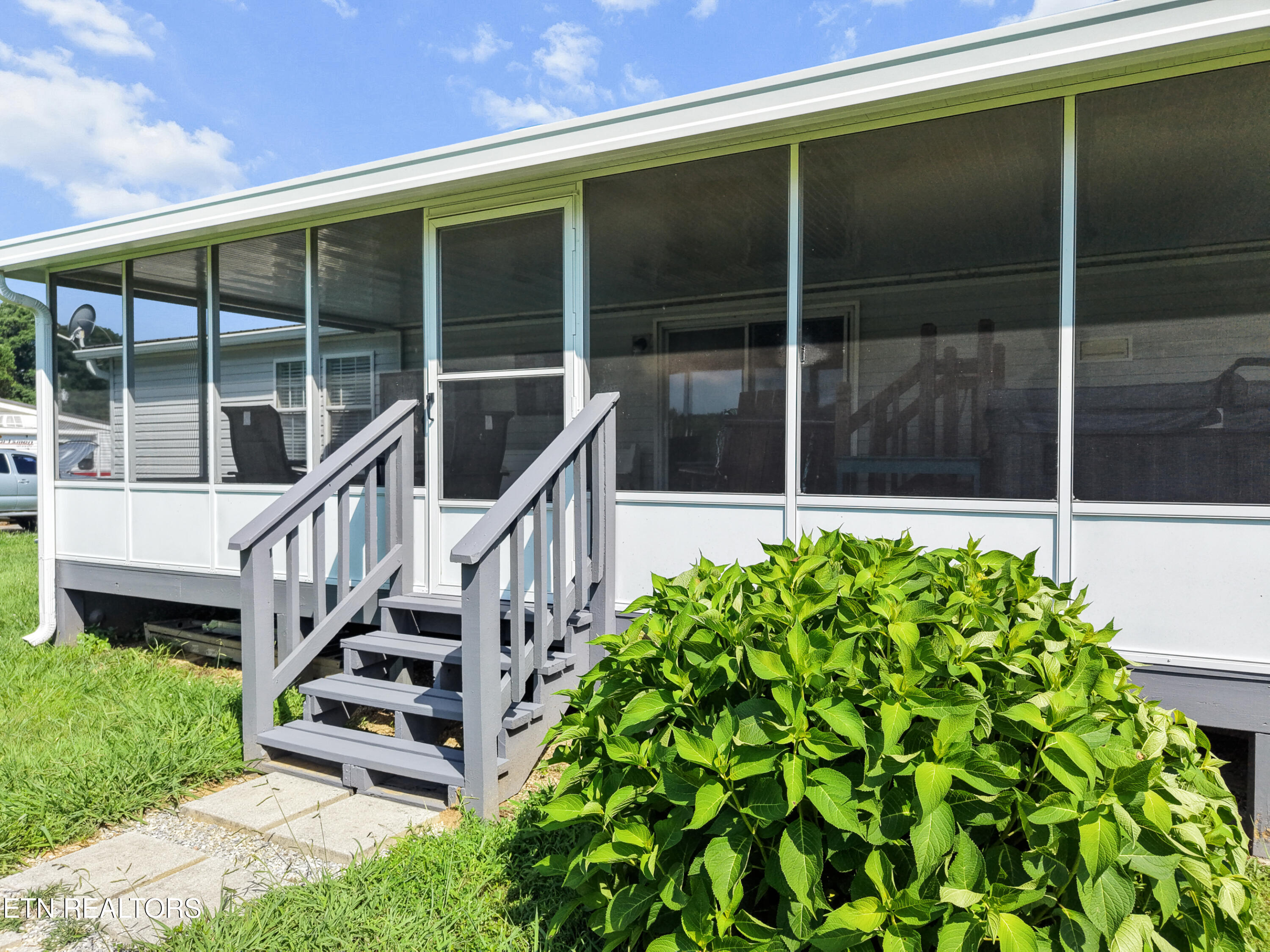 5274 Morganton Boulevard Greenback TN 37742
