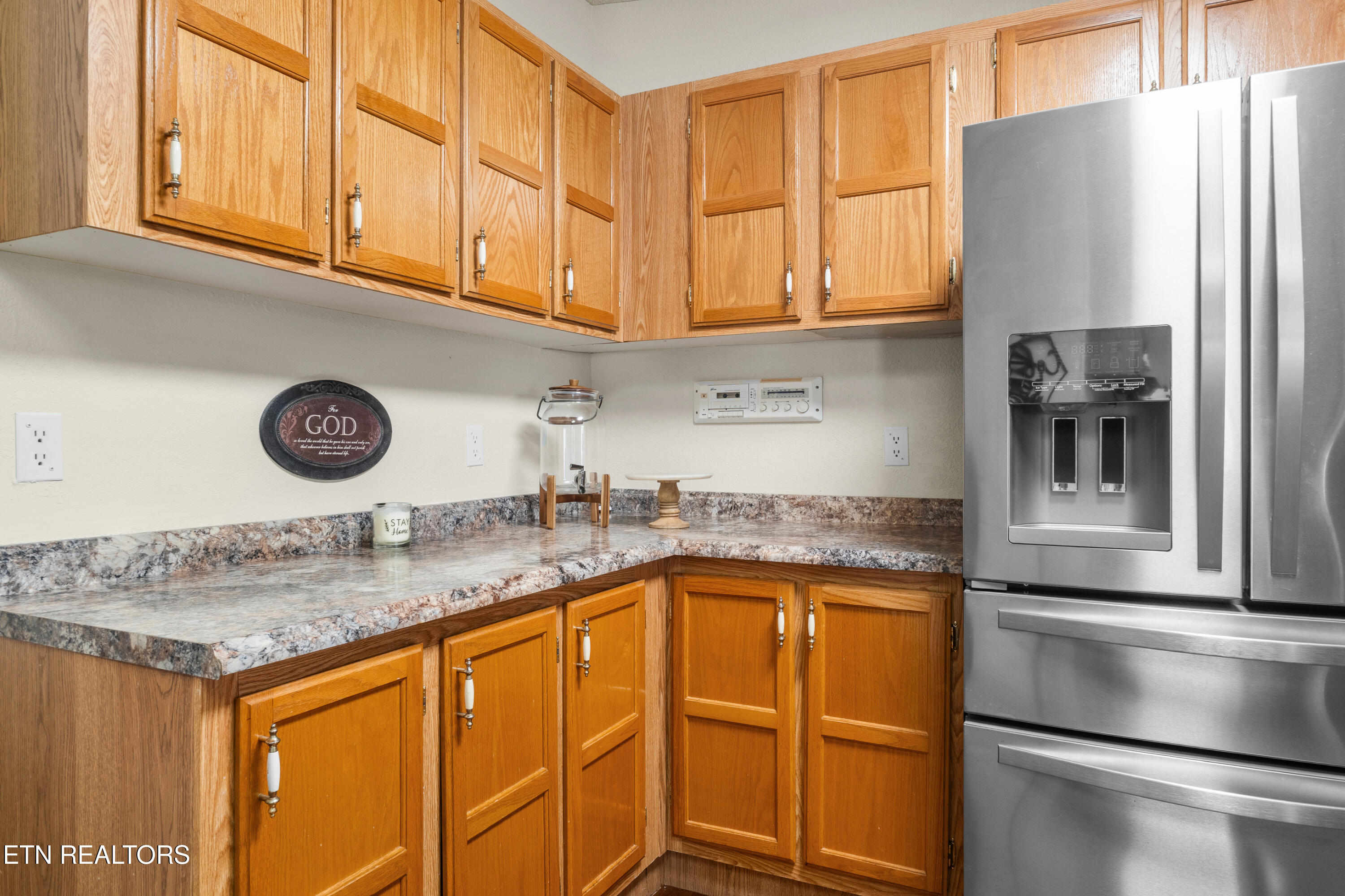 5274 Morganton Boulevard Greenback TN 37742
