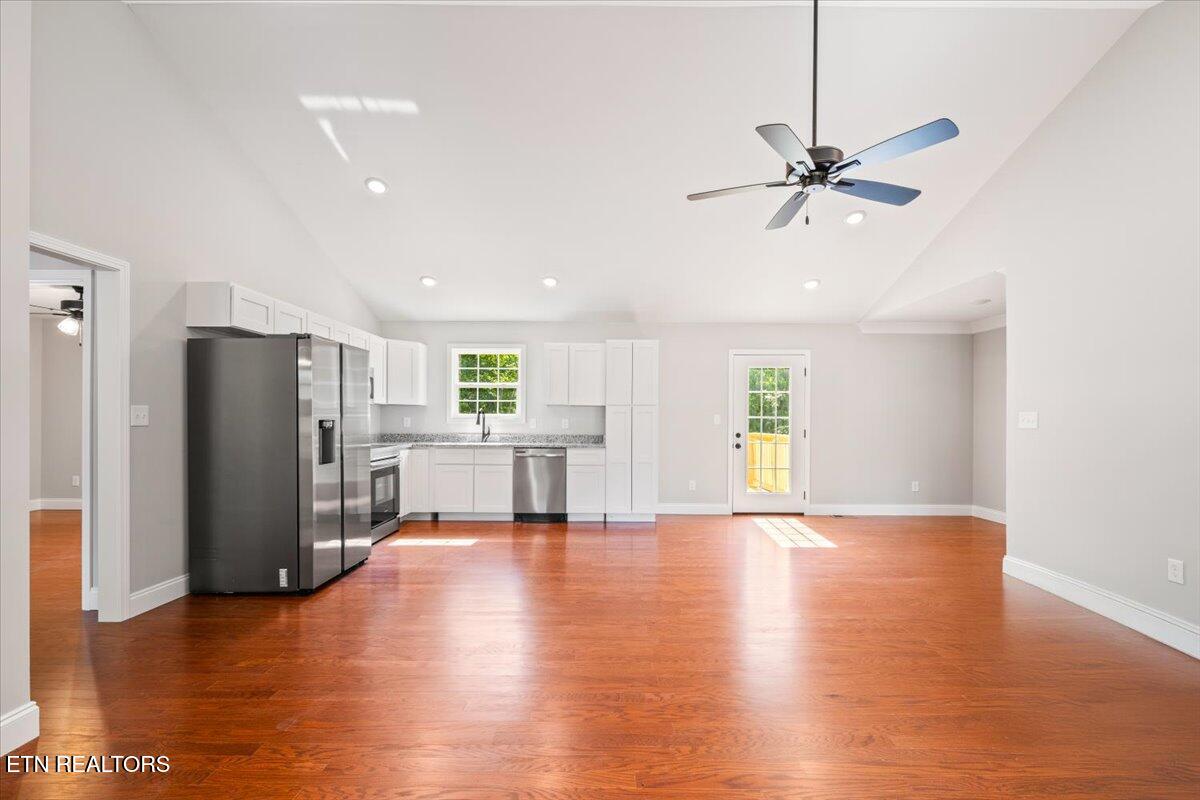 208 Vintage Lane Clinton TN 37716